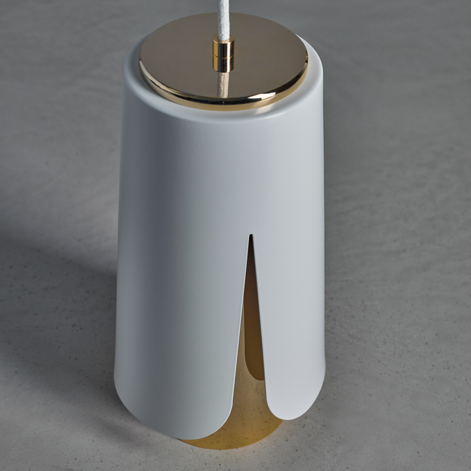 "Prandina Tulipa S3" pakabinamas šviestuvas, baltas matinis / auksinis
