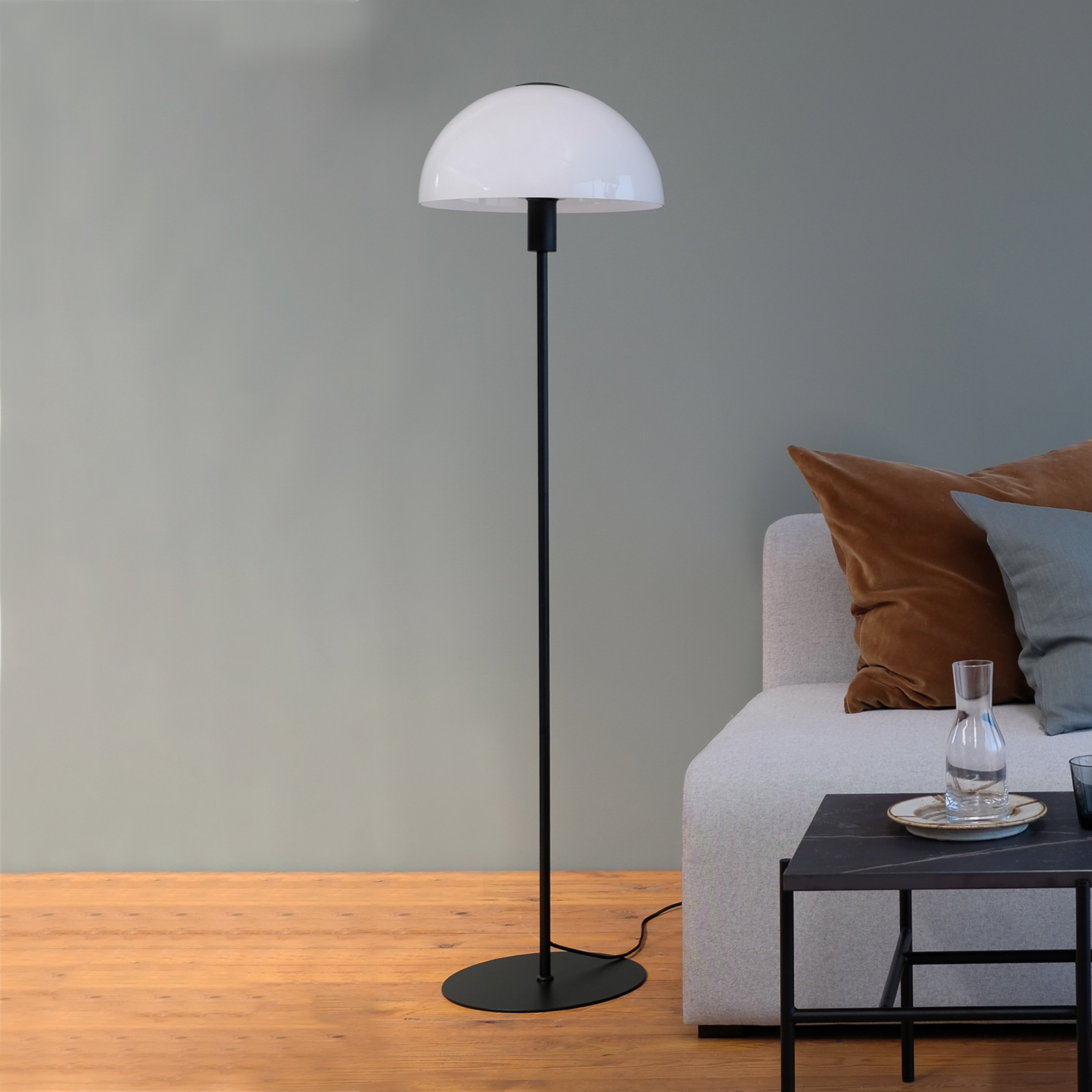 Dyberg Larsen Jazz lampadaire, opale/noir