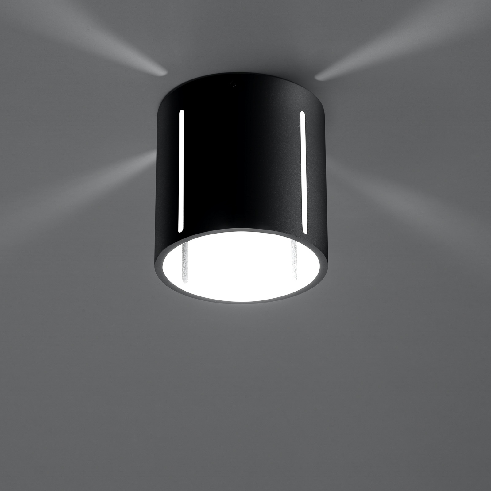 Topa ceiling light as a black cylinder