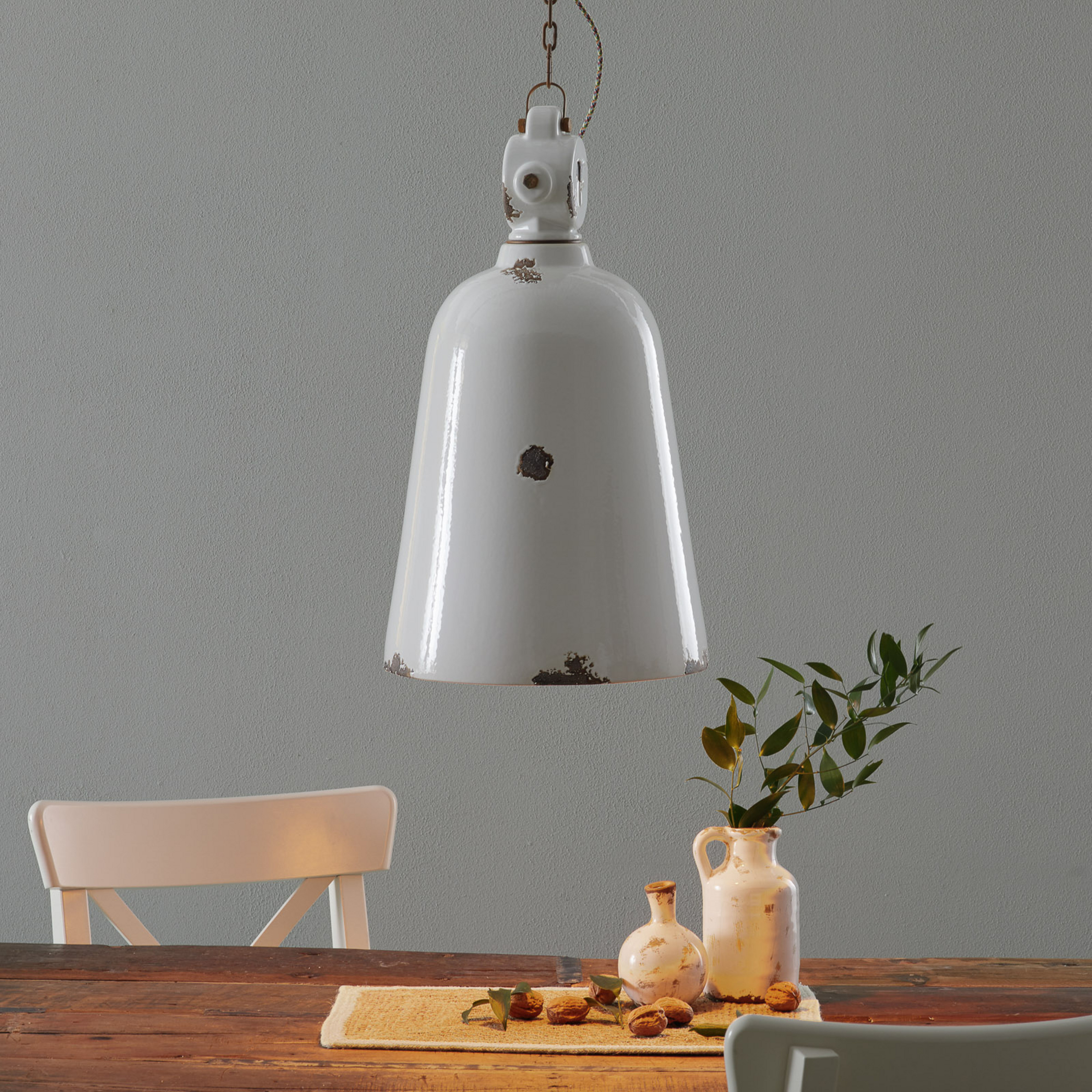 Suspension vintage C1745, conique, blanche