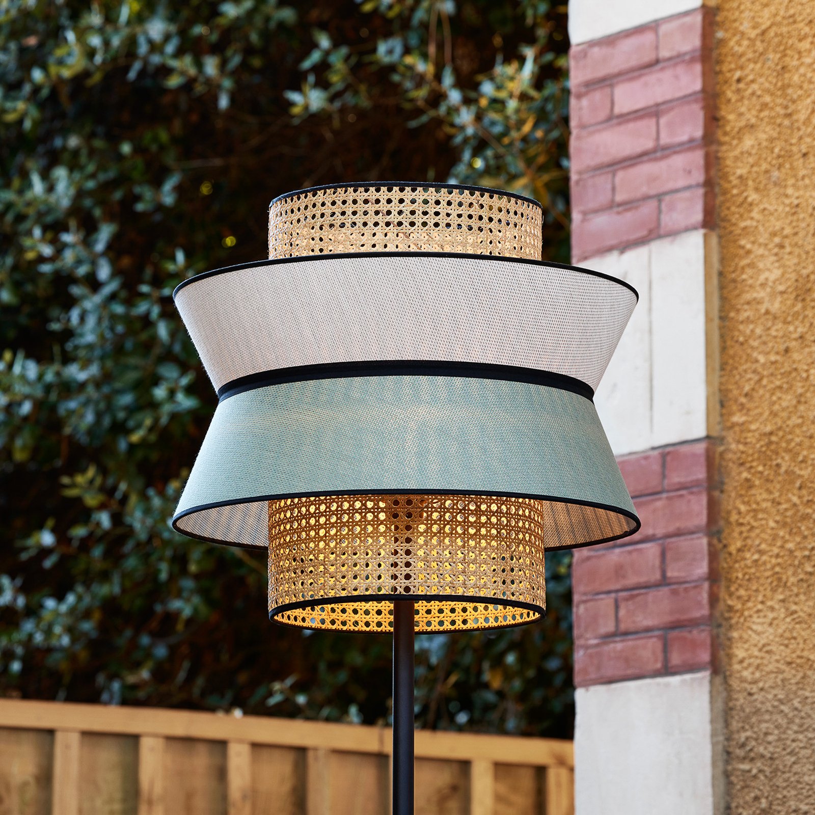 Singapour Außen-Stehleuchte, algae/sand - MARKET SET Singapour Außen-Stehleuchte, algae/sand - MARKET SET