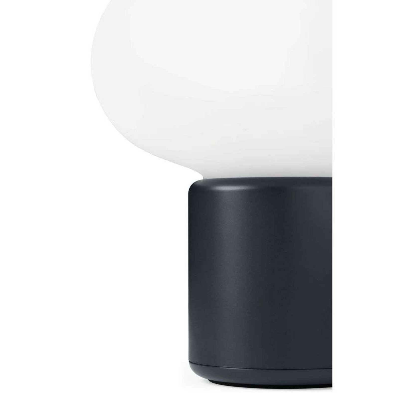 Karl-Johan Portable Lampada da Tavolo IP65 Cold Black - New Works