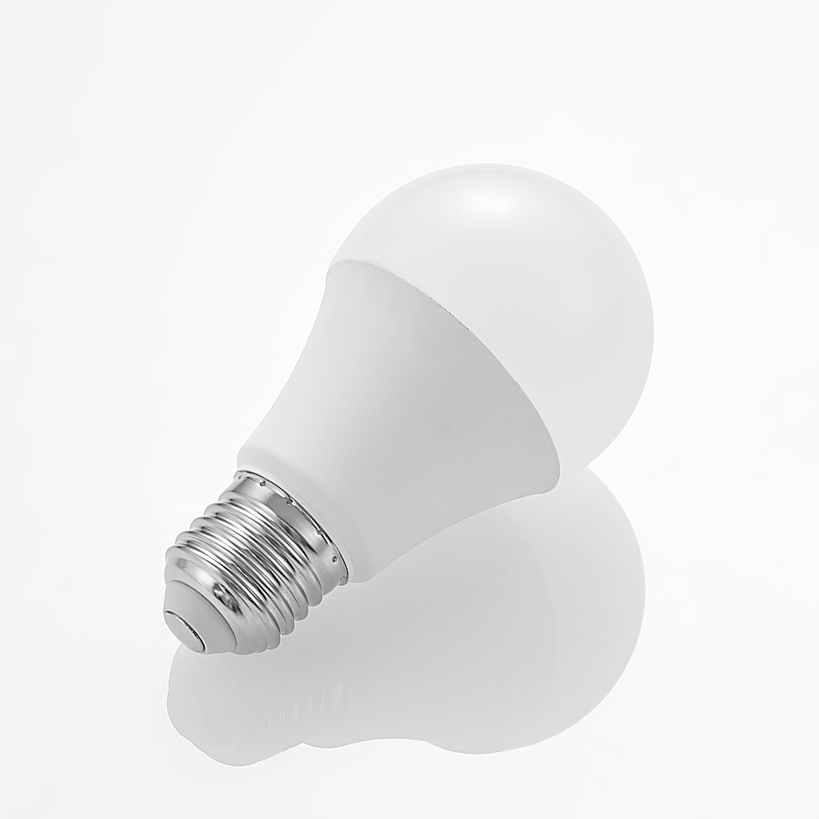 LED bulb E27 A60 9.5 W 3,000 K opal 10-pack