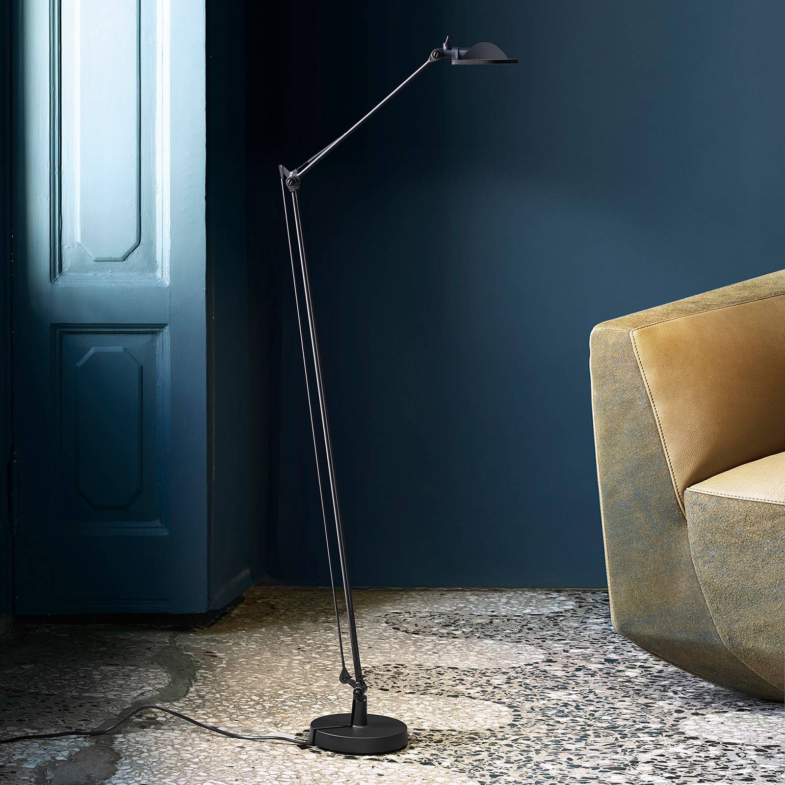 berenice desk lamp