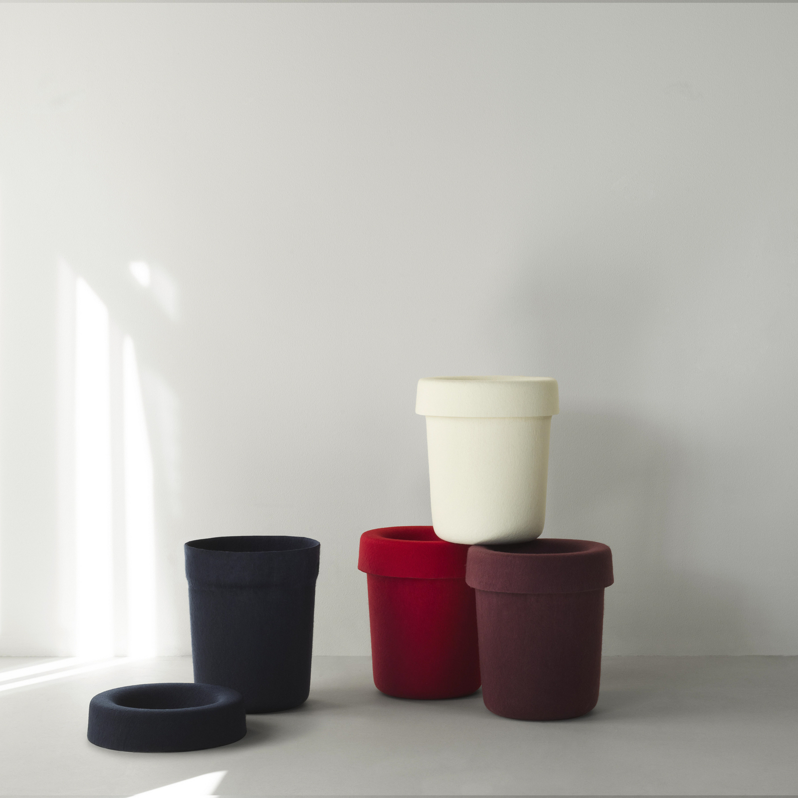 Papierkorb Hide, dunkelblau, Höhe 36 cm - Normann Copenhagen