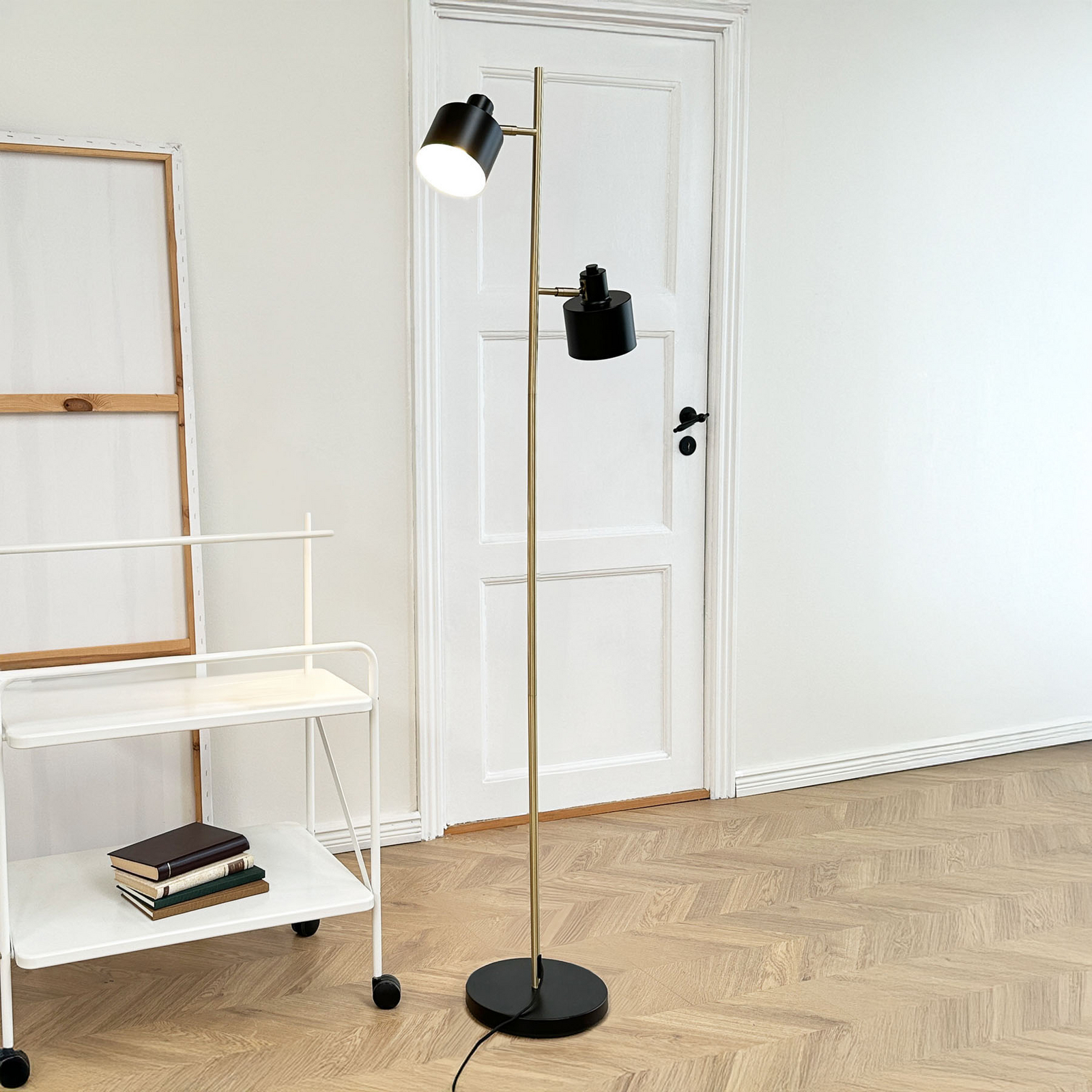 Ocean golvlampa, svart/mässing, 2 lampor - Dyberg Larsen