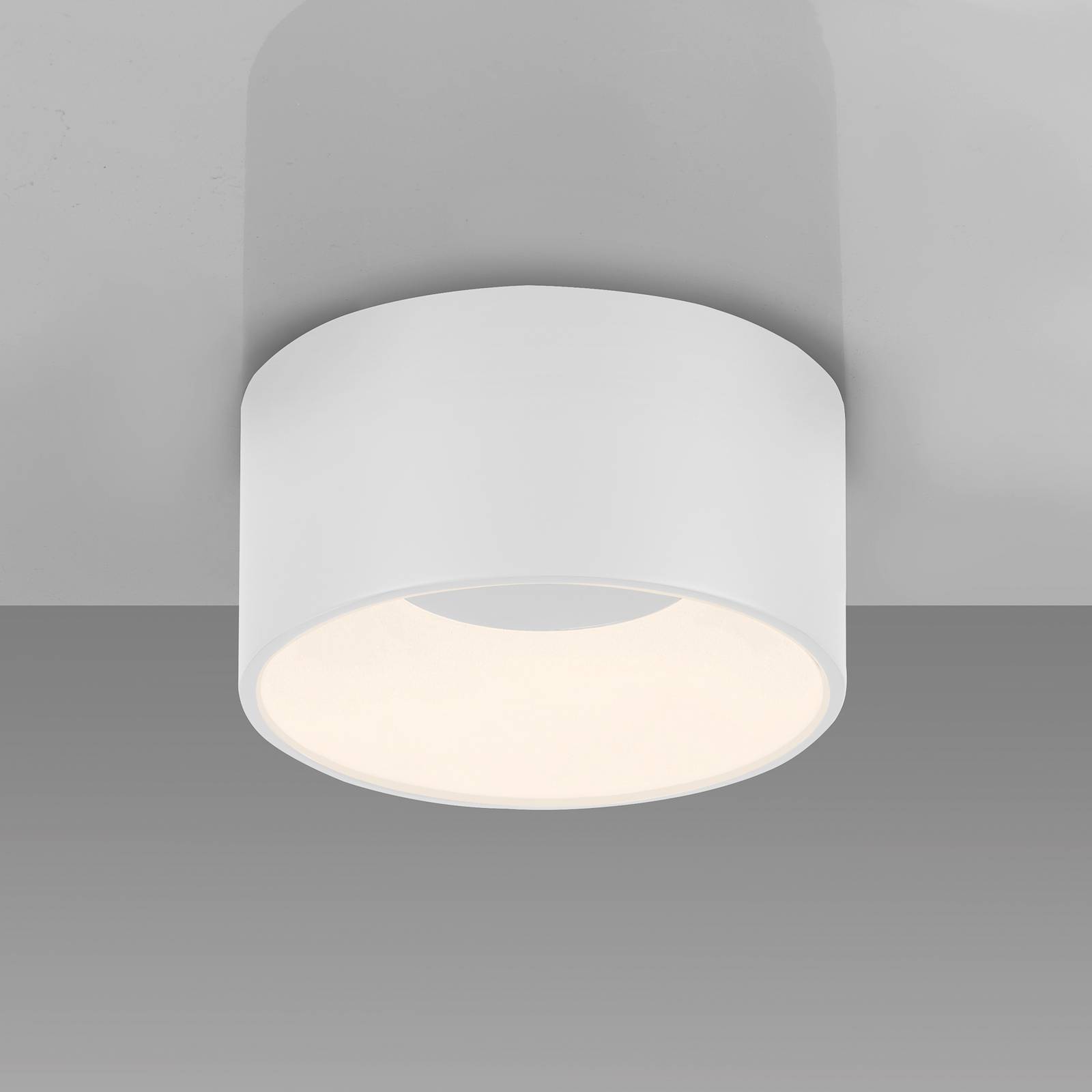 JUST LIGHT. Lampa sufitowa LED Tanika, biała, Ø 16 cm, ściemniana