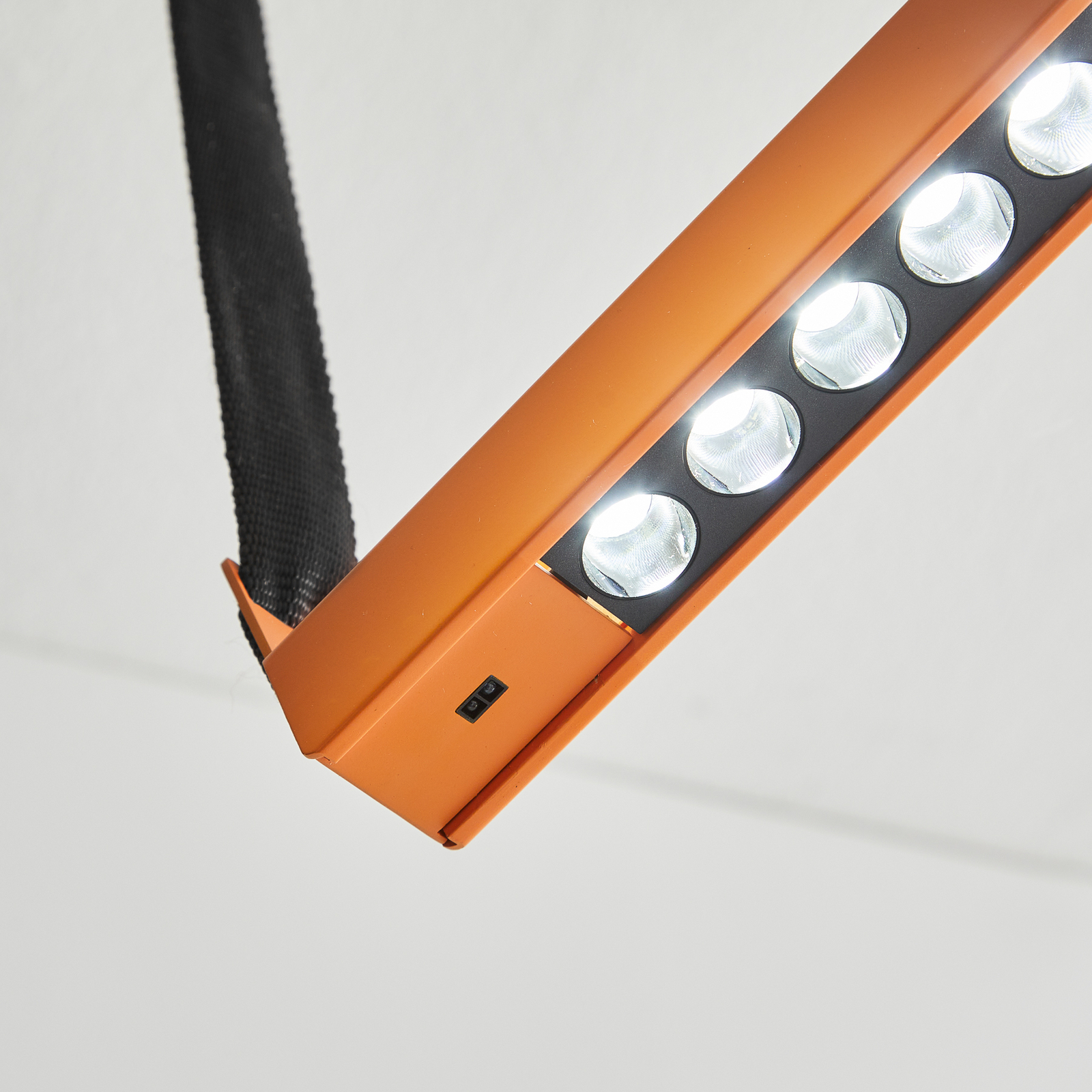 LOOM DESIGN Candeeiro suspenso LED Belto, cor de laranja