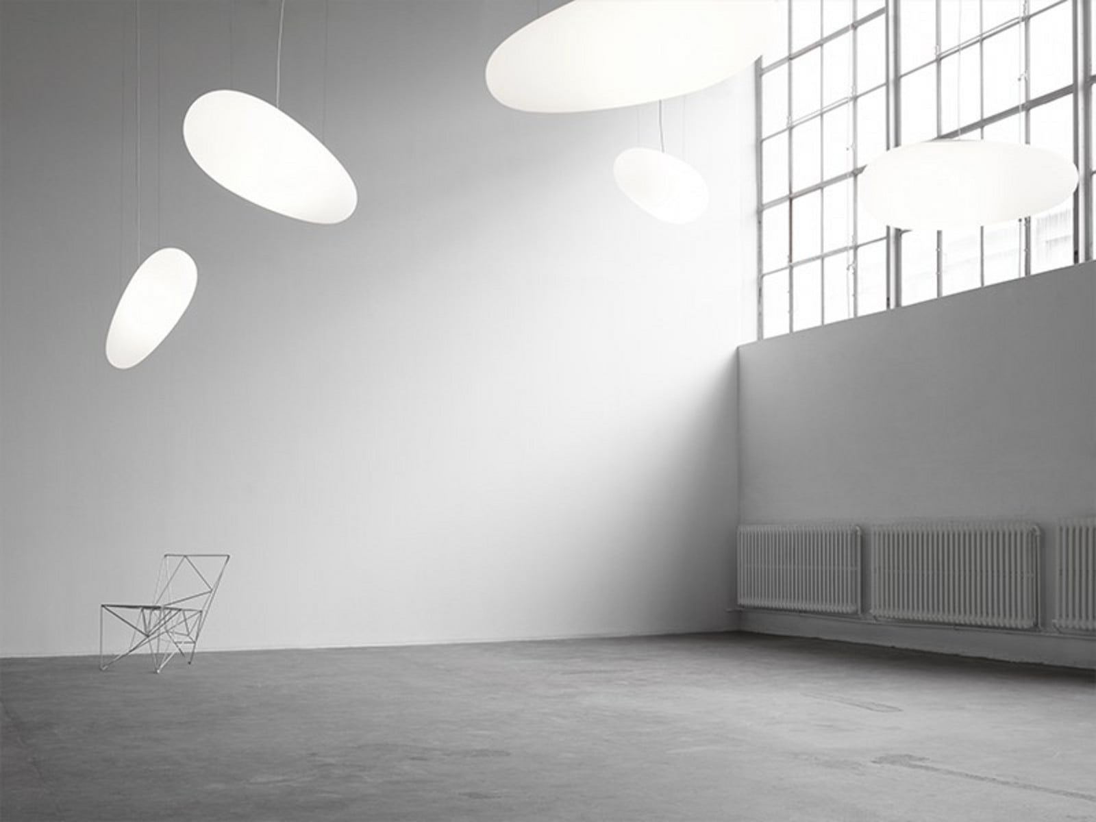 Avion Taklampa Vit FRITZ HANSEN - Vardagsrum - Plast | Produkter - Taklampor | Lampspecialisterna