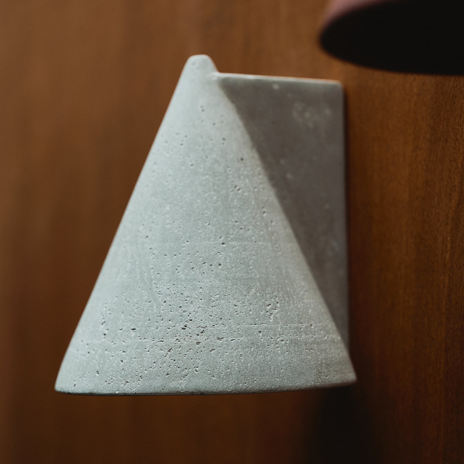 °1 CONCRETE PRIMARY SHAPE væglampe, beton, E14 – Serax °1 CONCRETE PRIMARY SHAPE væglampe, beton, E14 – Serax