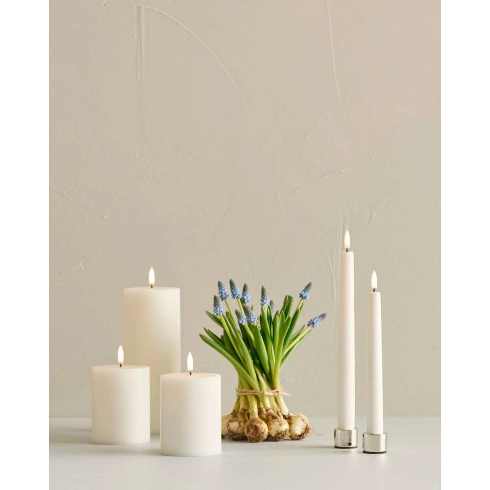 Pillar candle LED Nordic White 7,8 x 20 cm - Uyuni Lighting