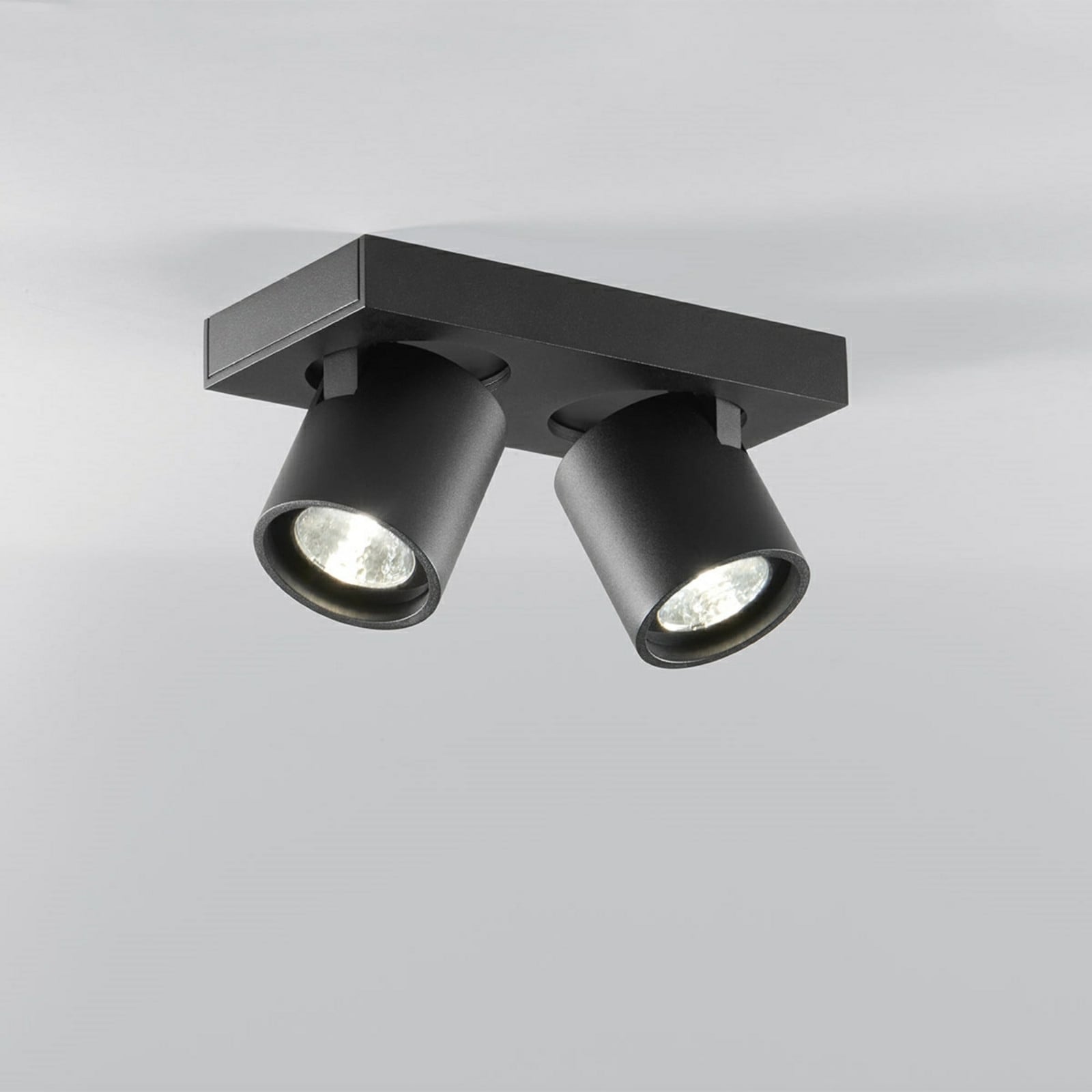 Focus 2 LED  Loftlampe 3000K Sort LIGHT-POINT - Stue - Aluminium billede