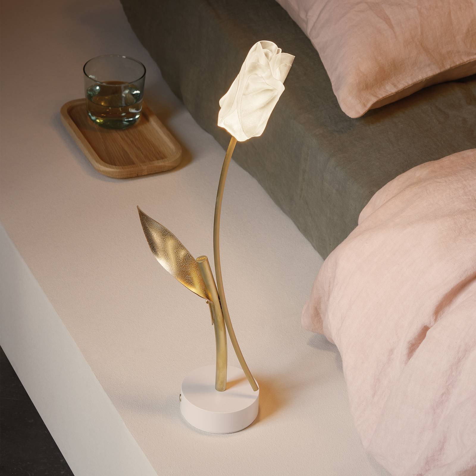 E-shop Slamp LED dobíjacia stolová lampa Tulipán, biela základňa