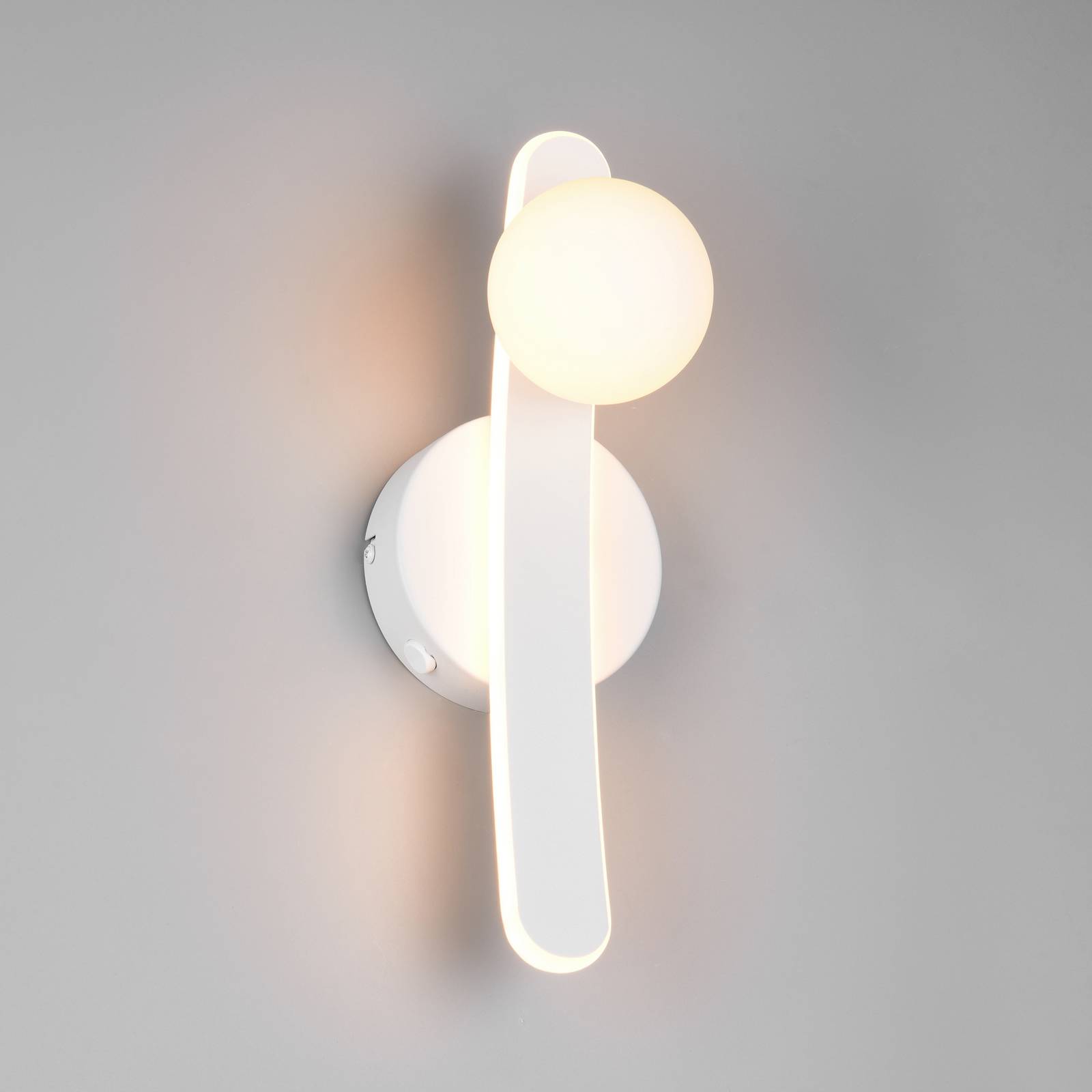 Trio Lighting Applique murale LED Napoli, blanc mat, hauteur 34 cm, métal, CCT