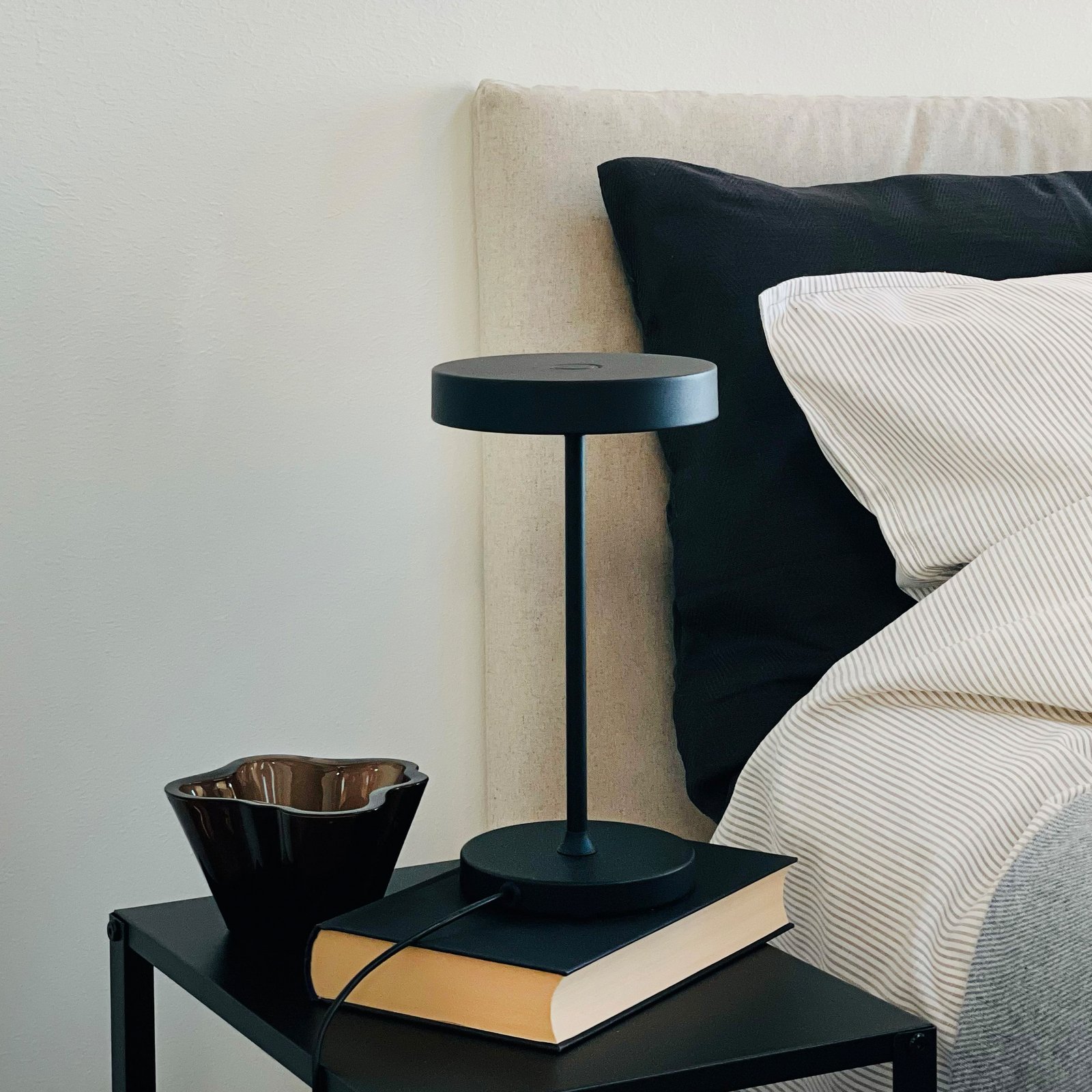 Lampe à poser LED Starlight, hauteur 26 cm, métal - Dyberg Larsen