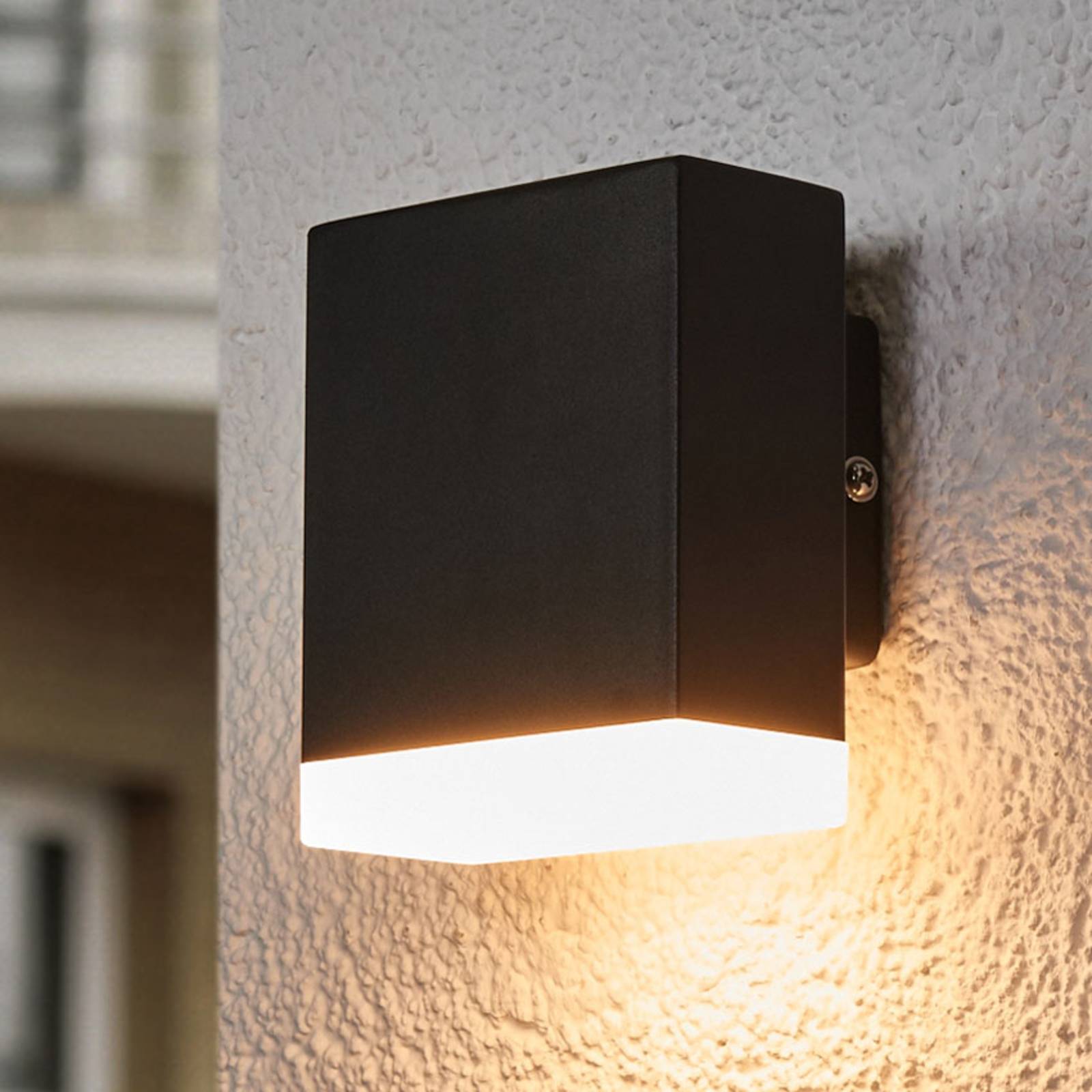 Lindby Applique d’extérieur LED moderne Aya en noir