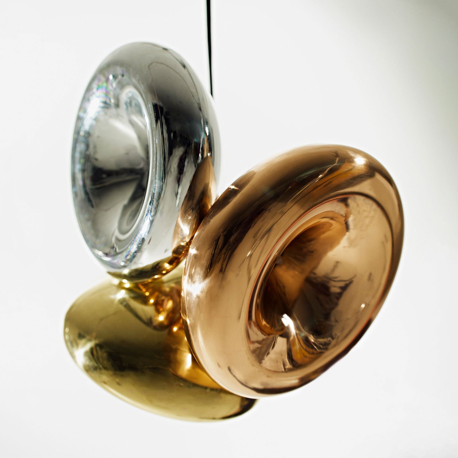 Void LED pendellampe i messing - Tom Dixon Void LED pendellampe i messing - Tom Dixon