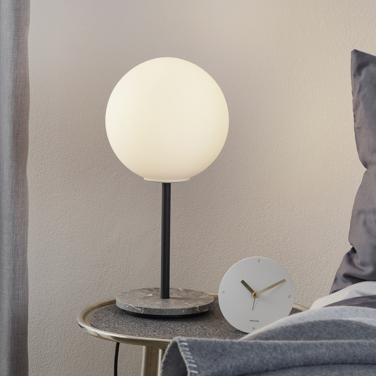 Audo TR Bulb Tischlampe 41cm Marmor/opal