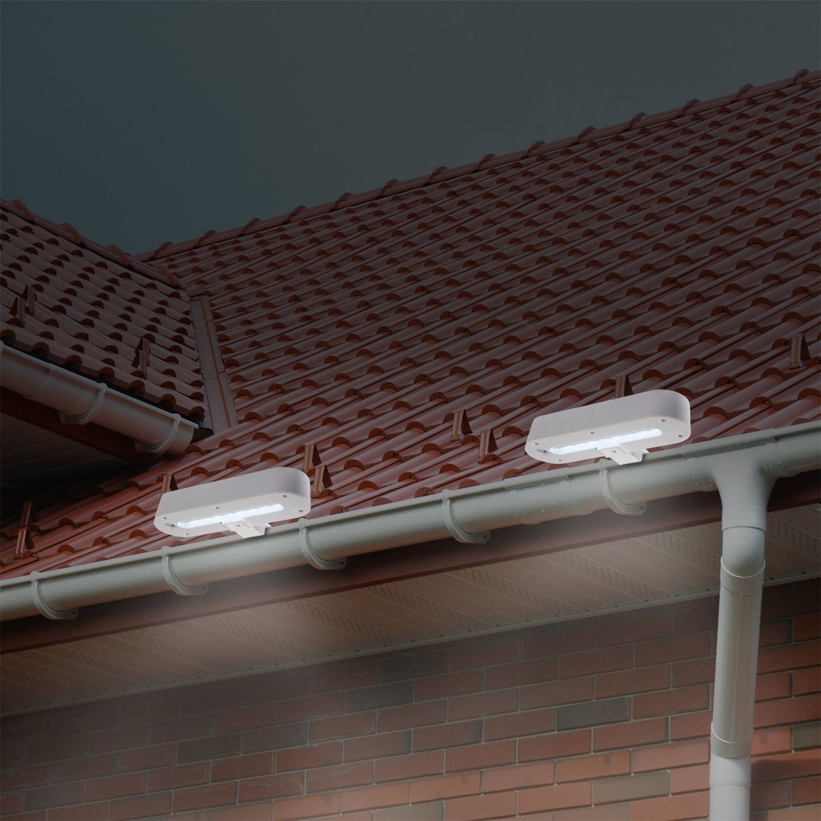 LED gutter light with solar power, set of 2 | Lights.co.uk