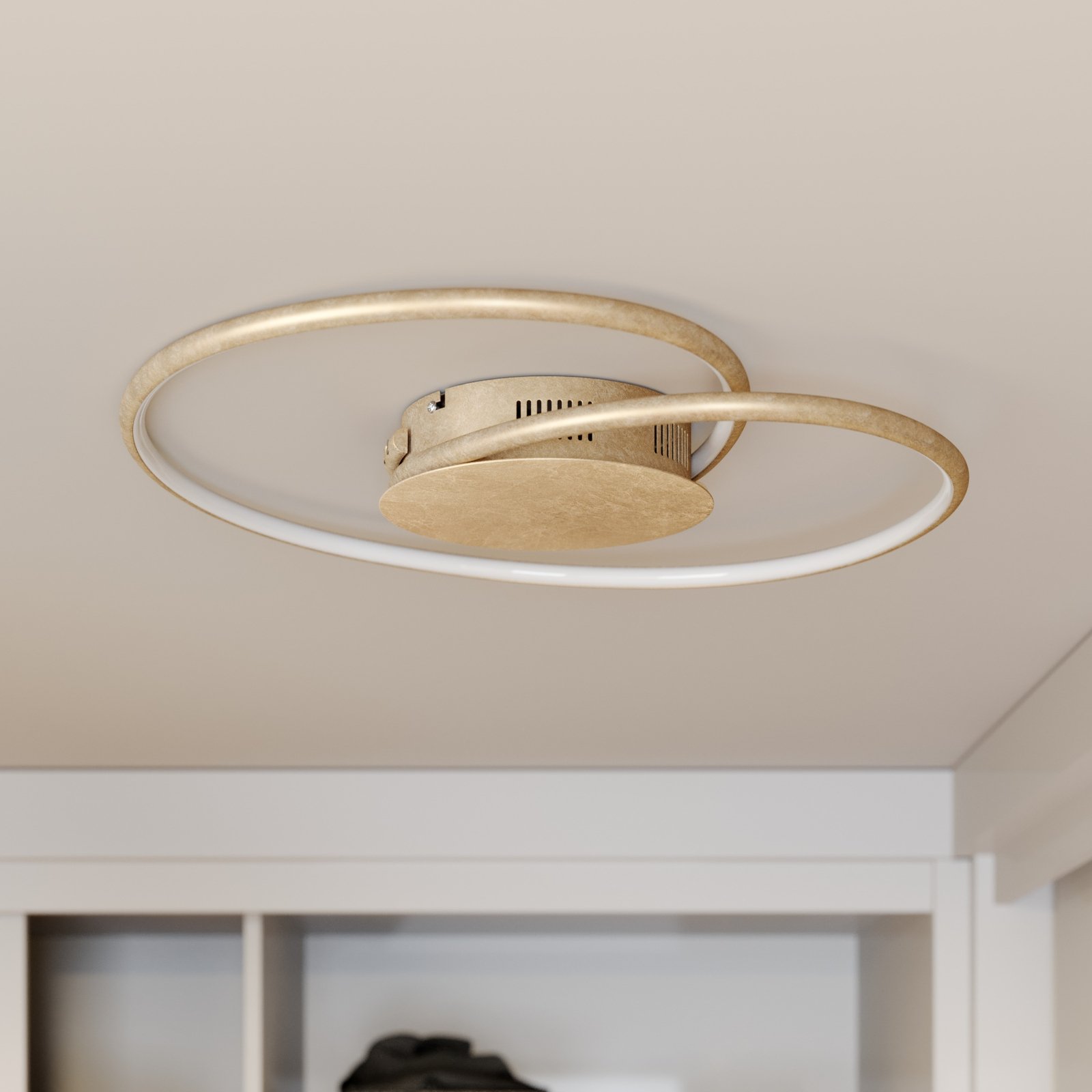 Lindby LED-taklampa Joline, guldfärgad, 45 cm, metall