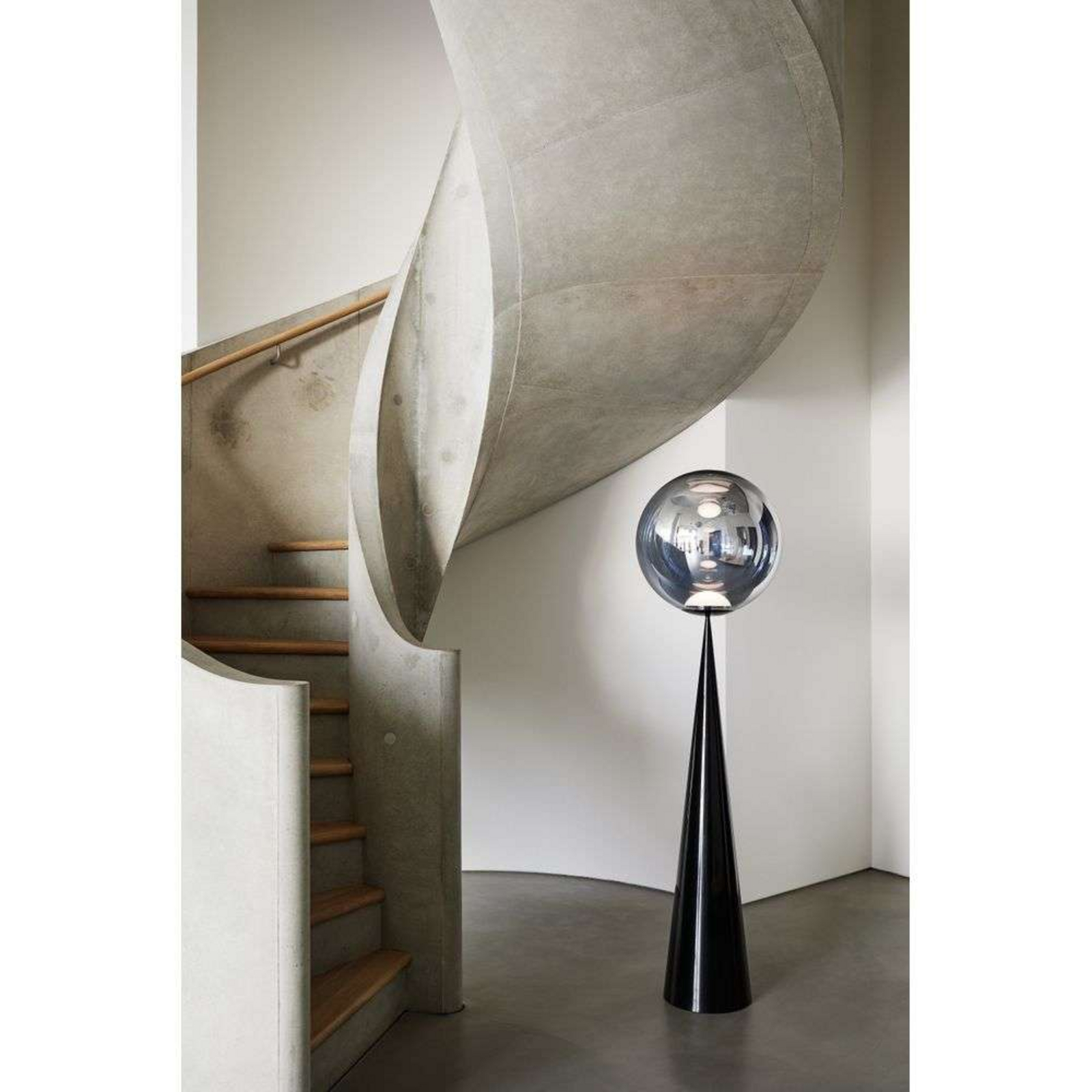 Globe Fat Lampadar Silver/Silver - Tom Dixon