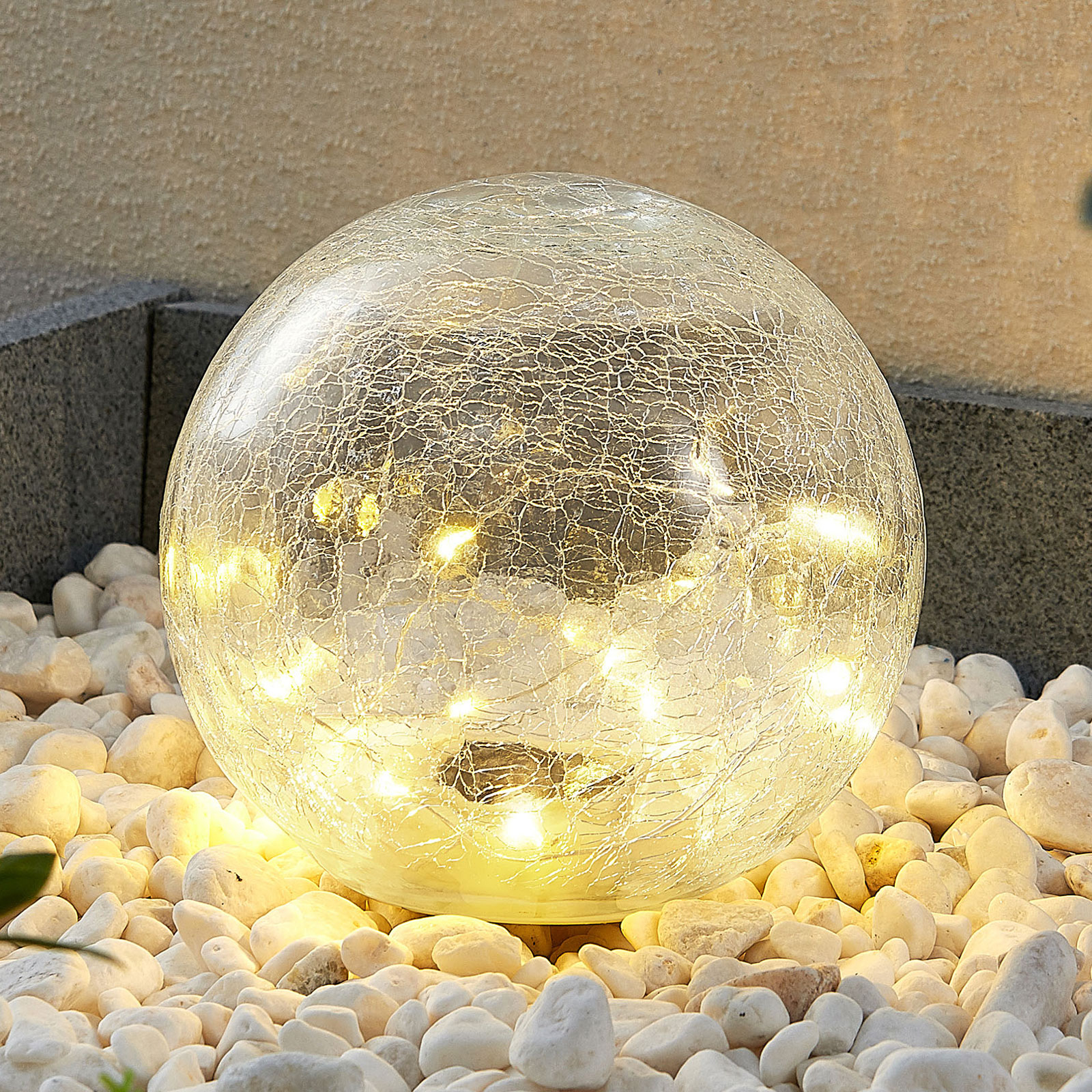 Lindby Feodoria -LED-aurinkomaapiikkivalo, Ø 15 cm