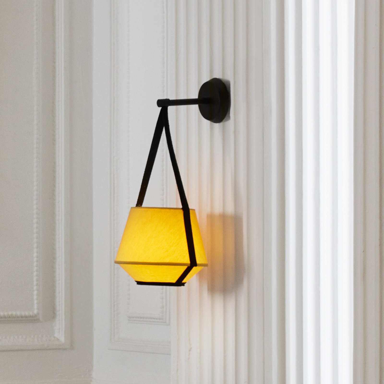 Carrie Aplique de Pared Curry - Forestier