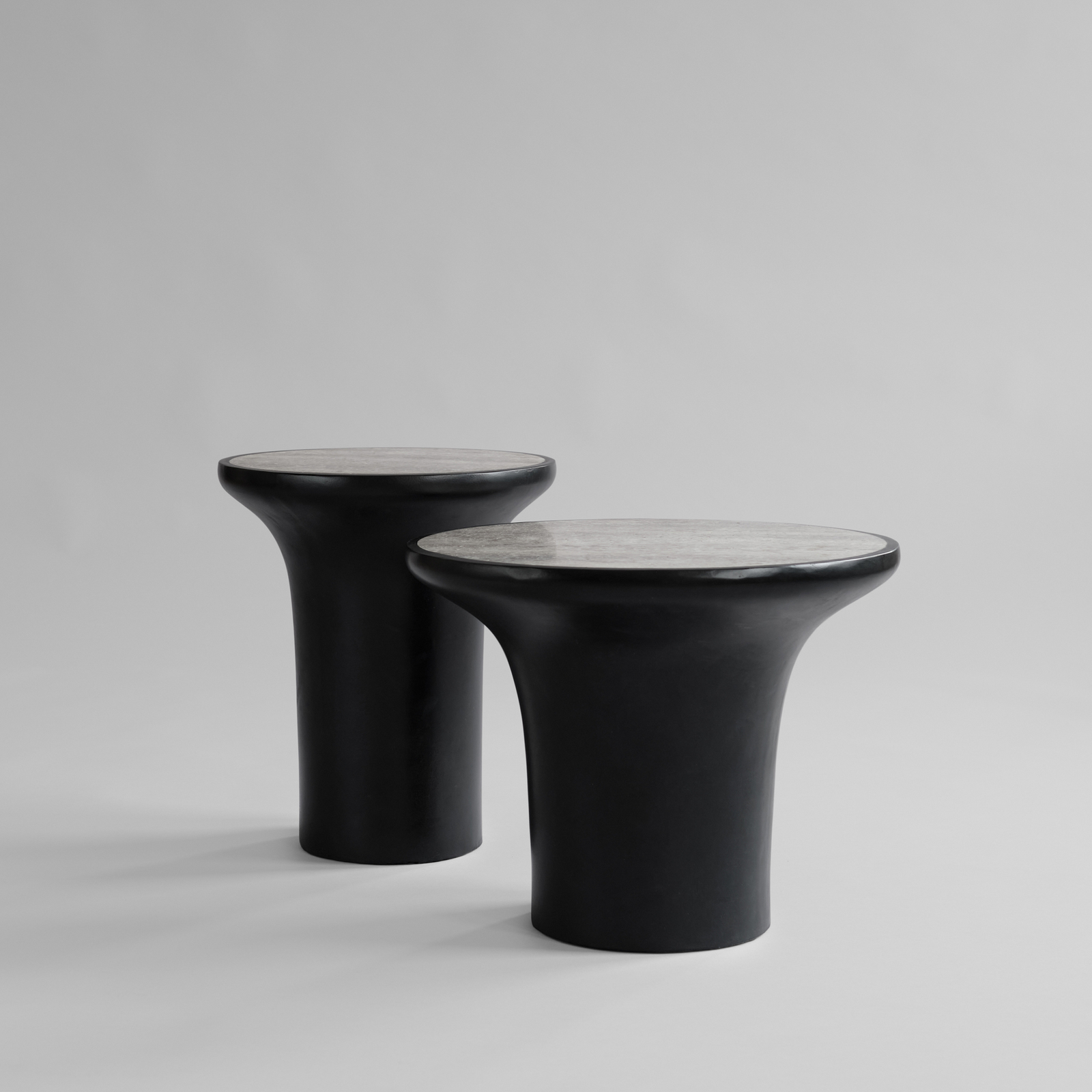 Odkladací stolík Trumpet, antracitová farba, výška 45 cm – 101 Copenhagen