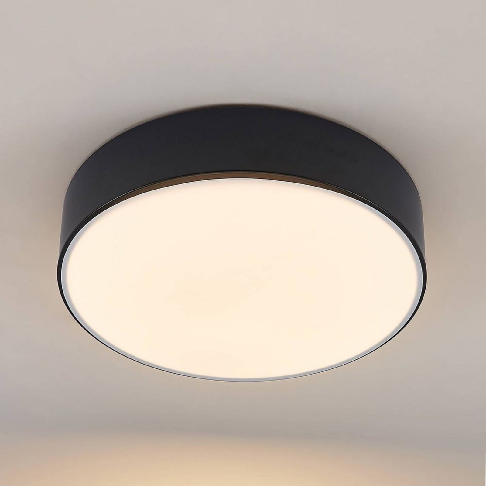 Simera LED Plafonieră Matt Black/White - Lindby