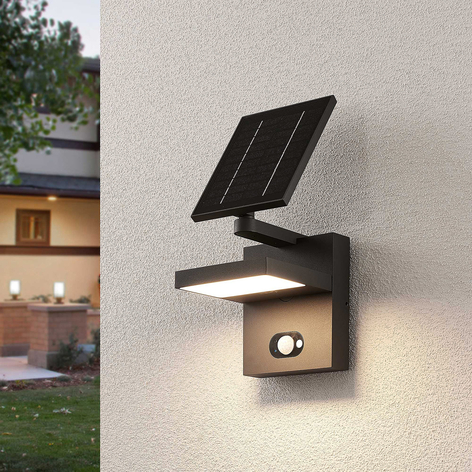 LED-utomhusvägglampa Silvan, solcell med sensor
