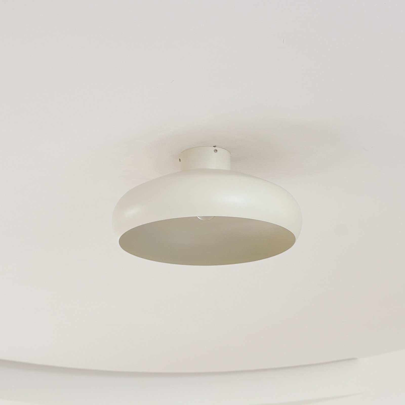 Lindby Elover ceiling light, beige, Ø 45 cm, iron