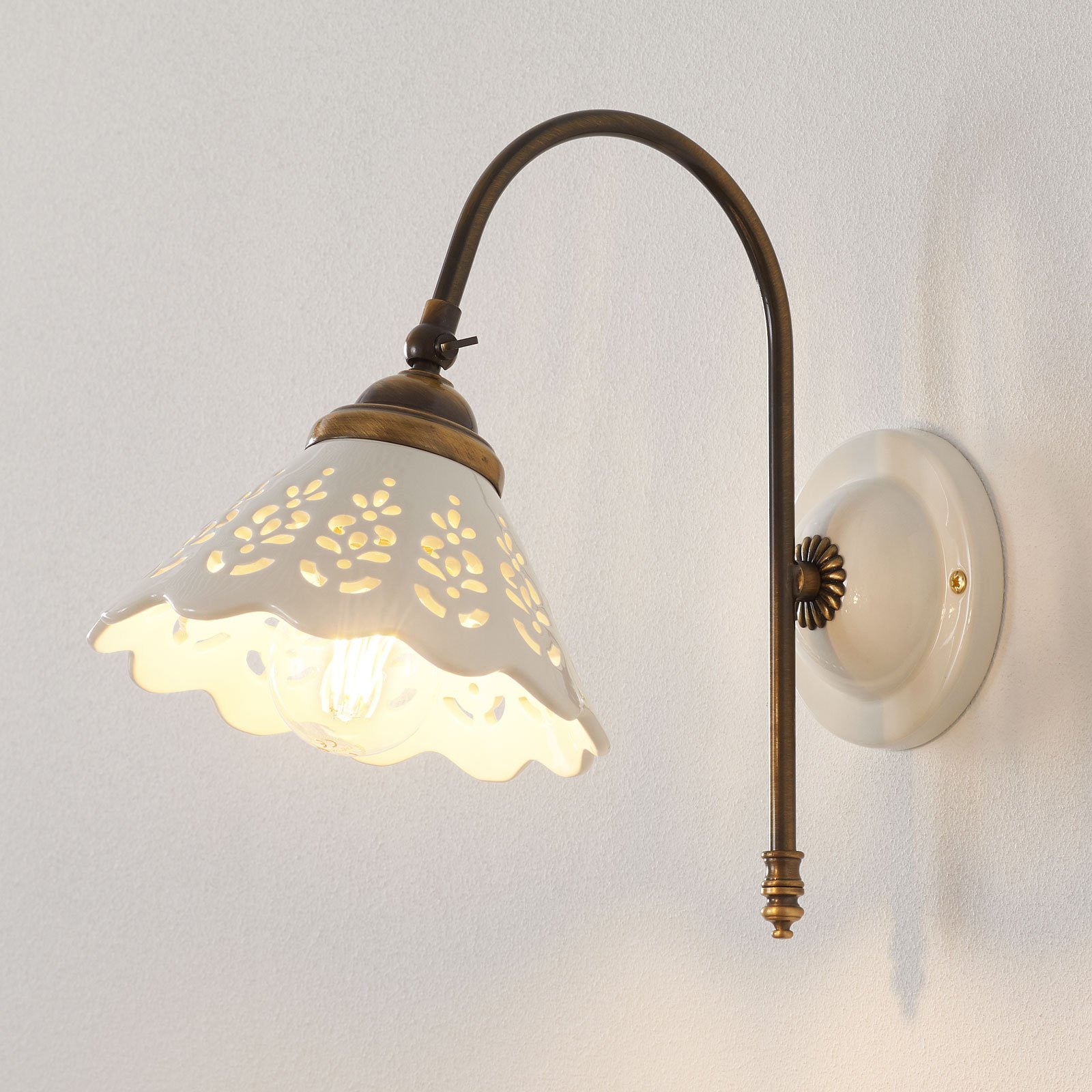 Portico - wall light with a curved arm