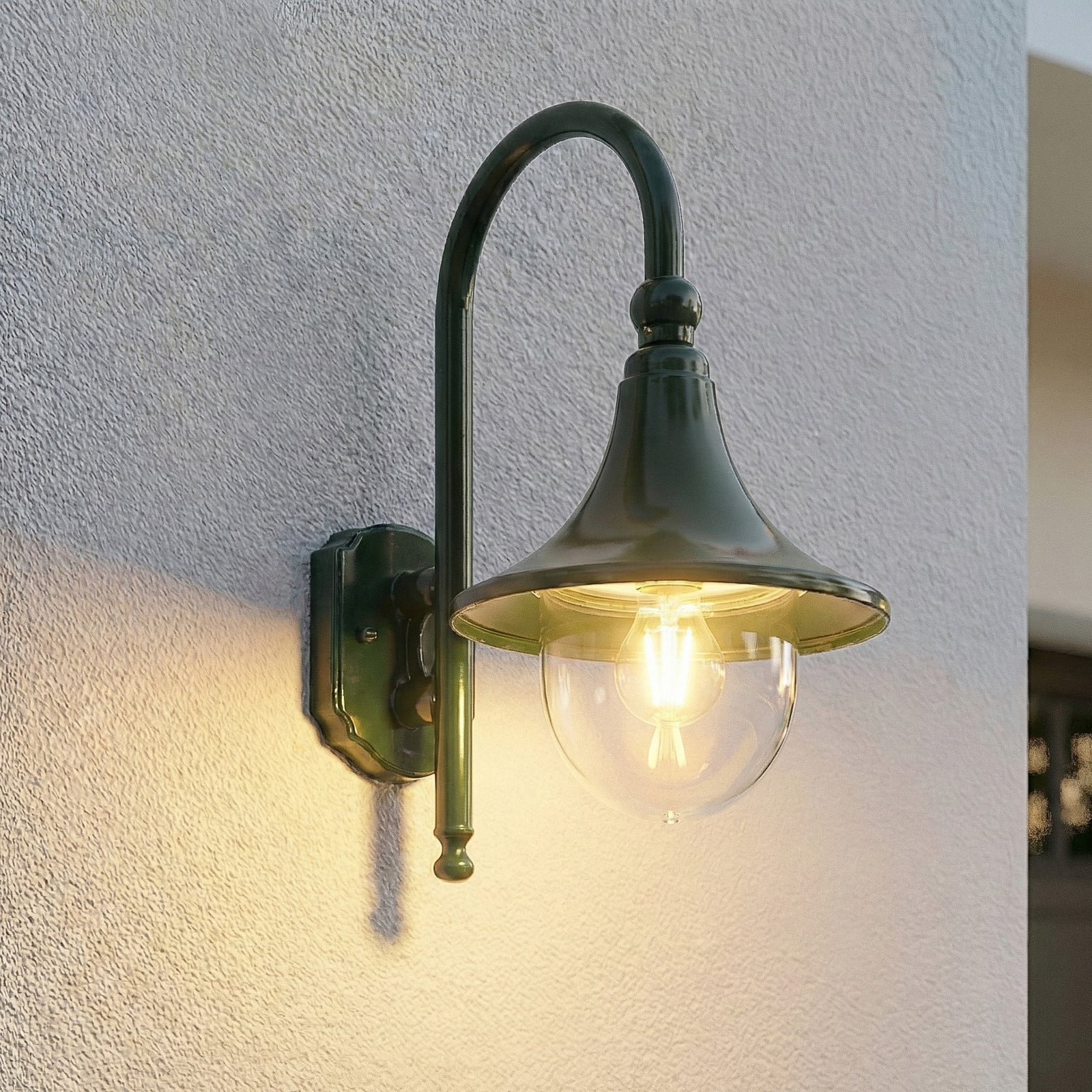 Daphne utomhusv&auml;gglampa, E27, gr&ouml;n, IP44, metall &ndash; Lindby - Balkong - Antik - Aluminium - Med en ljusk&auml;lla