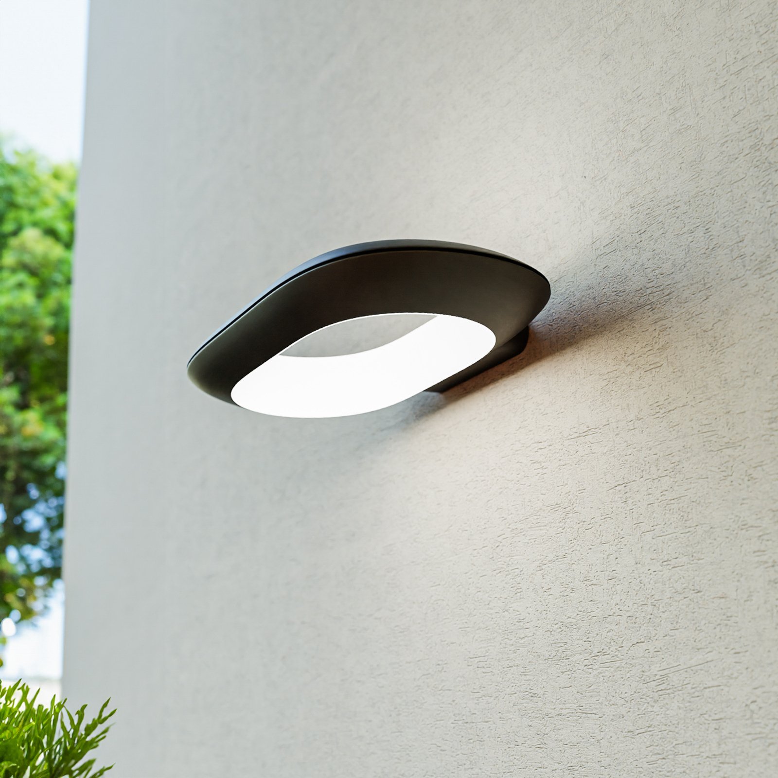 Lucande LED outdoor wall light LOOP, black, IP44, metal