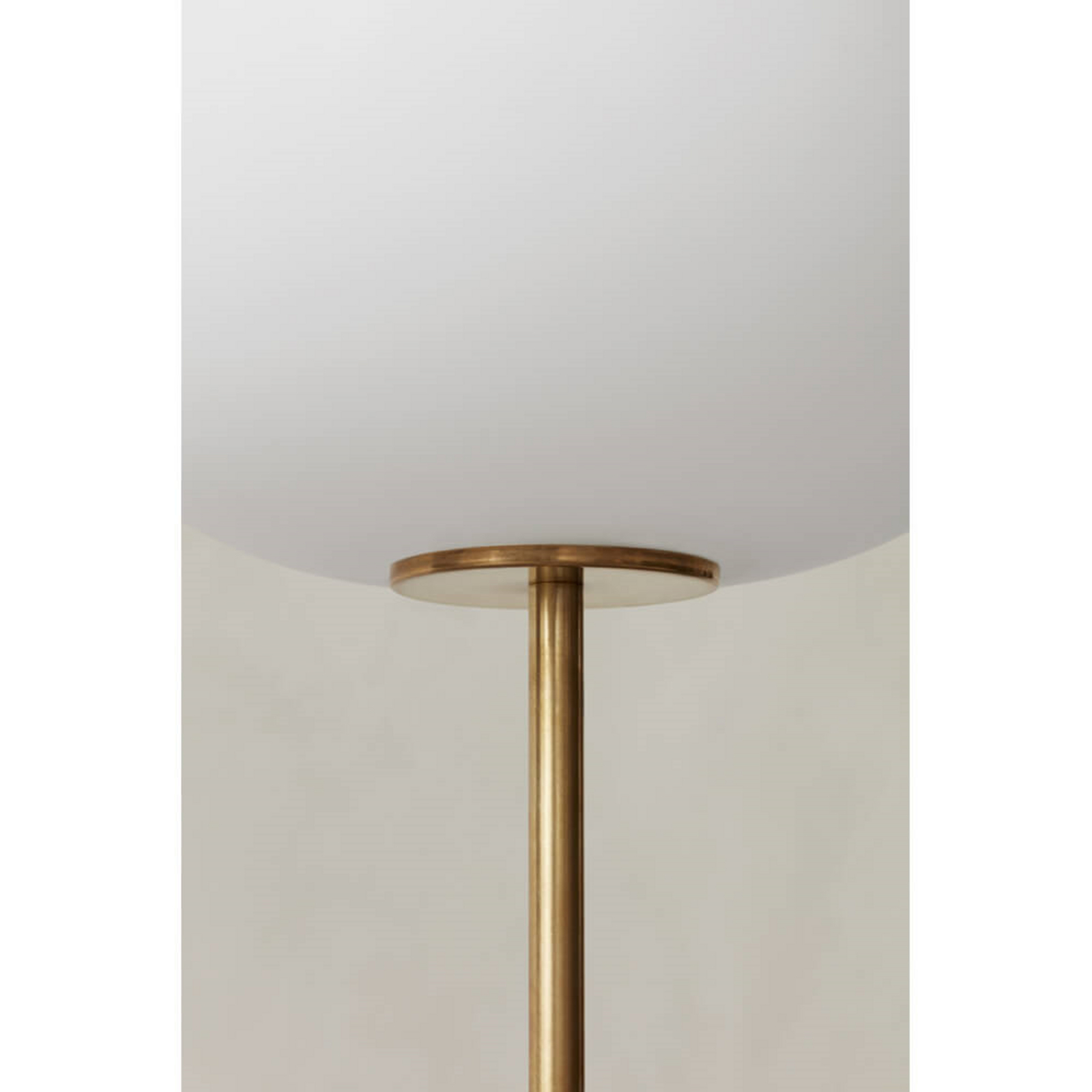 JWDA Lampadar Travertine/Brushed Brass - Audo Copenhagen