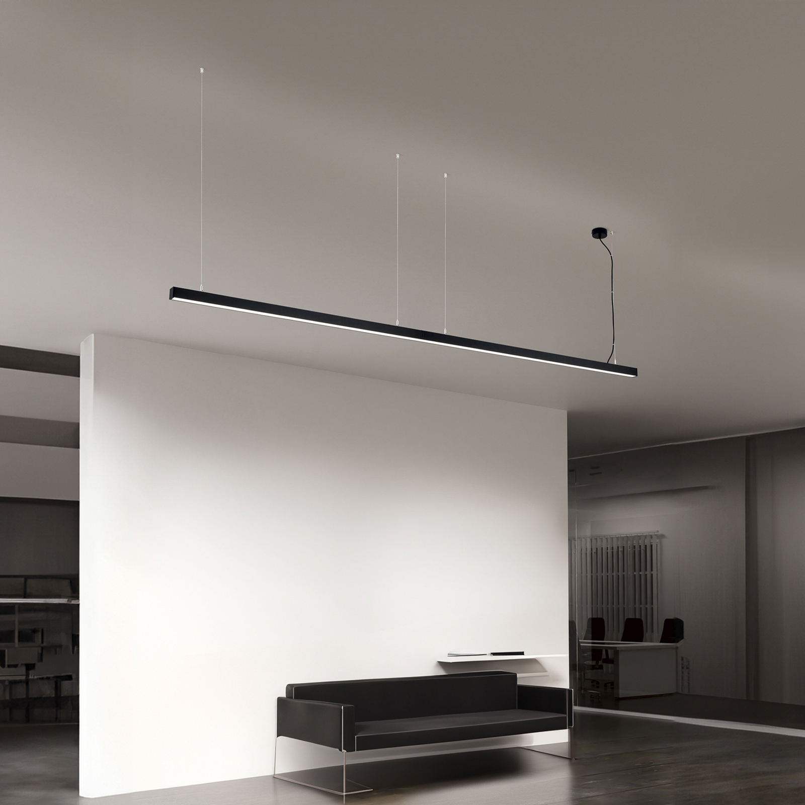 Lampa sufitowa LED Bounce, czarna, długość 113 cm, CCT, aluminium