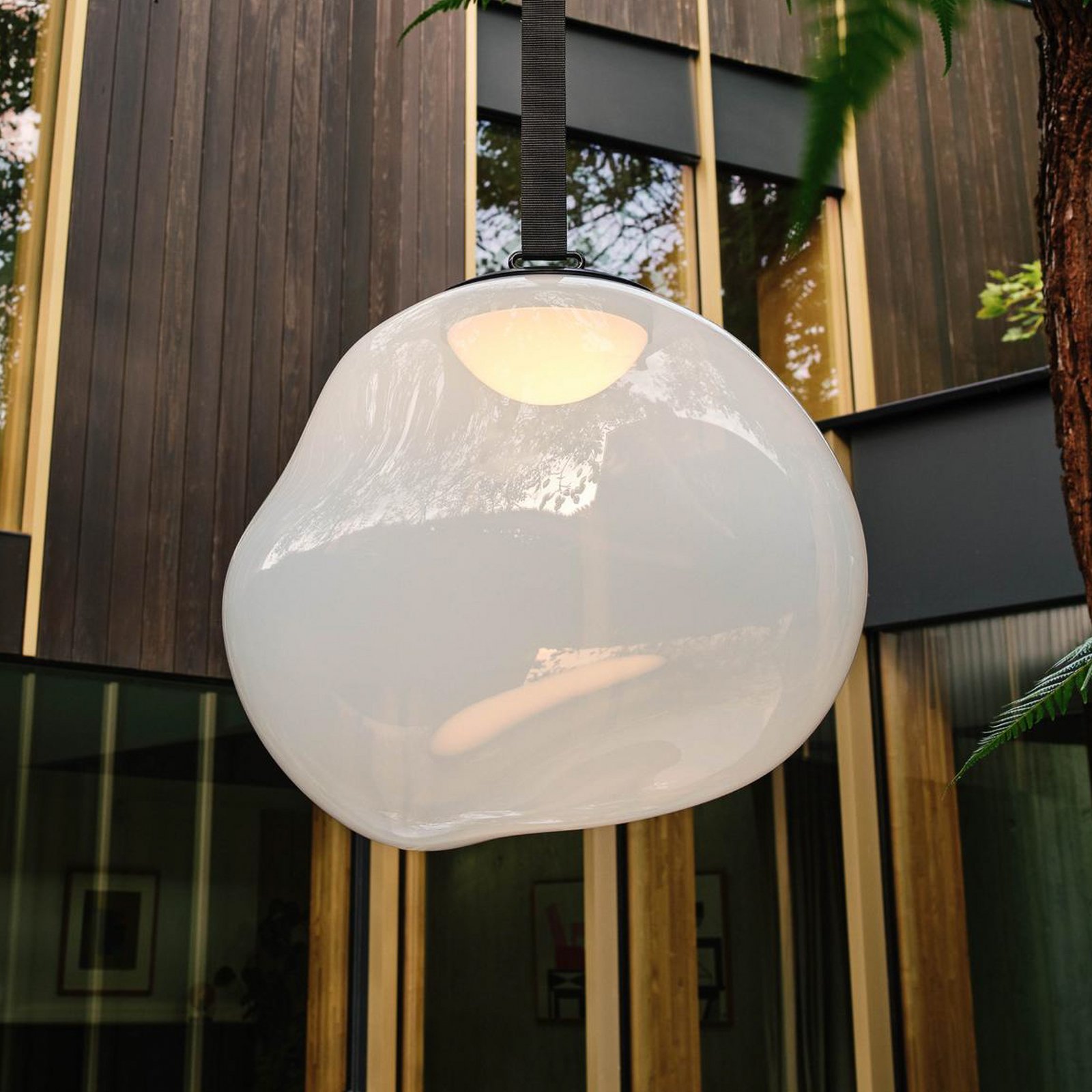 Tom Dixon LED rechargeable patio lamp Melt large, opal, 57 cm