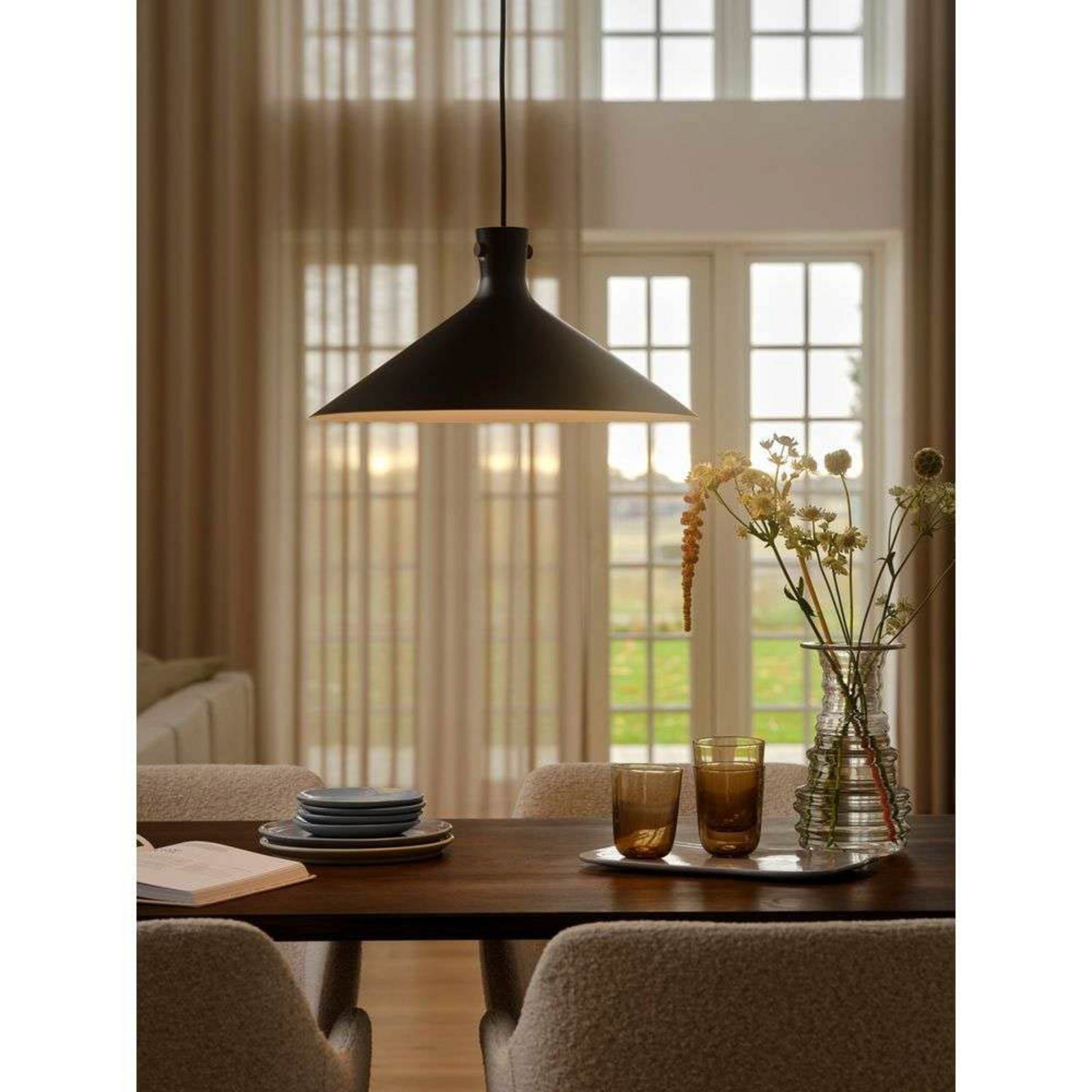 Lampa wisząca Dorina, czarna, Ø 45 cm, metal