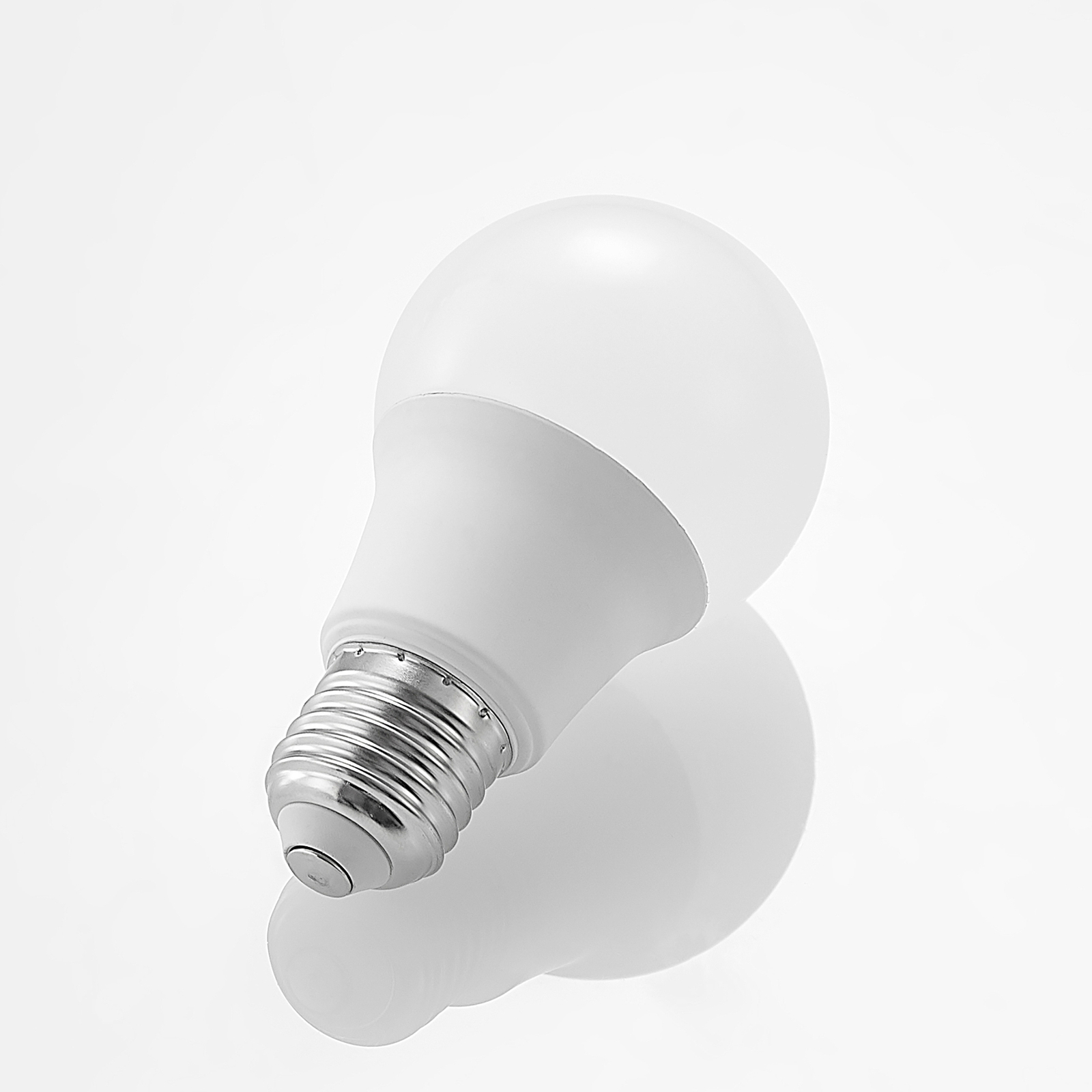 LED-Lampe E27 A60 8W 3.000K opal, 2er-Set