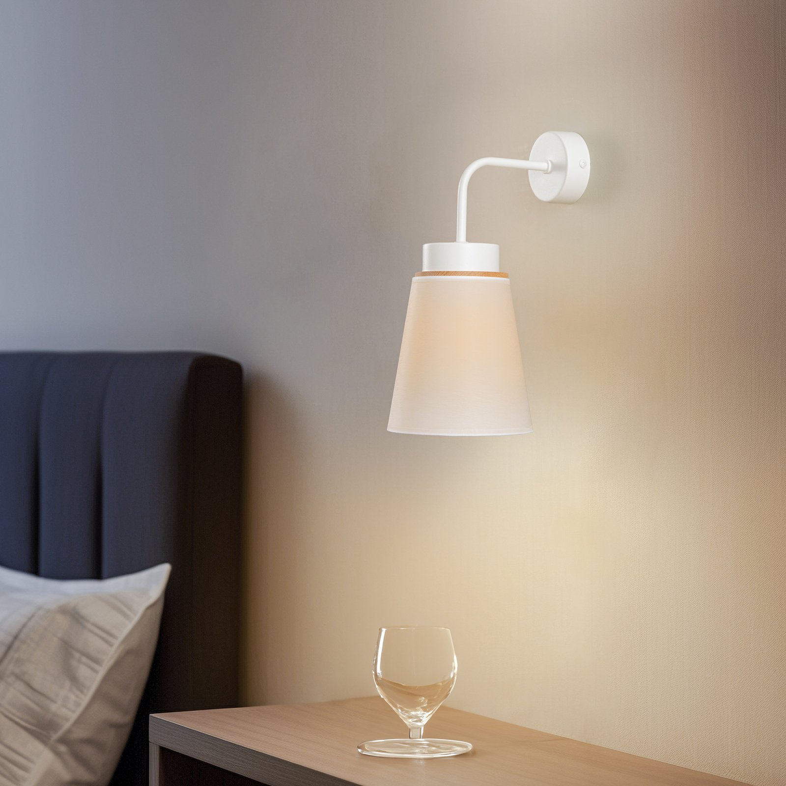 Wandlamp Lore