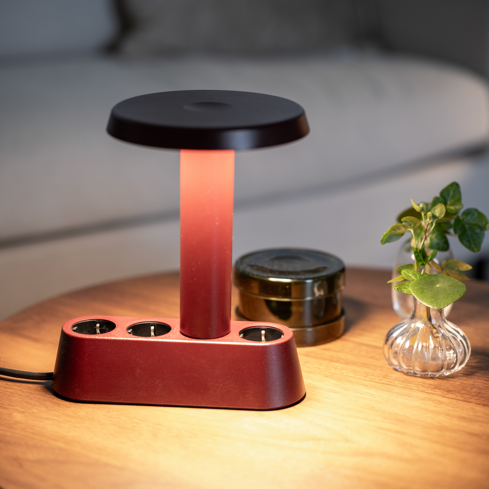 Prise NOMAD BLOCK rouge foncé 3TypeF+USB - Forming Function Prise NOMAD BLOCK rouge foncé 3TypeF+USB - Forming Function