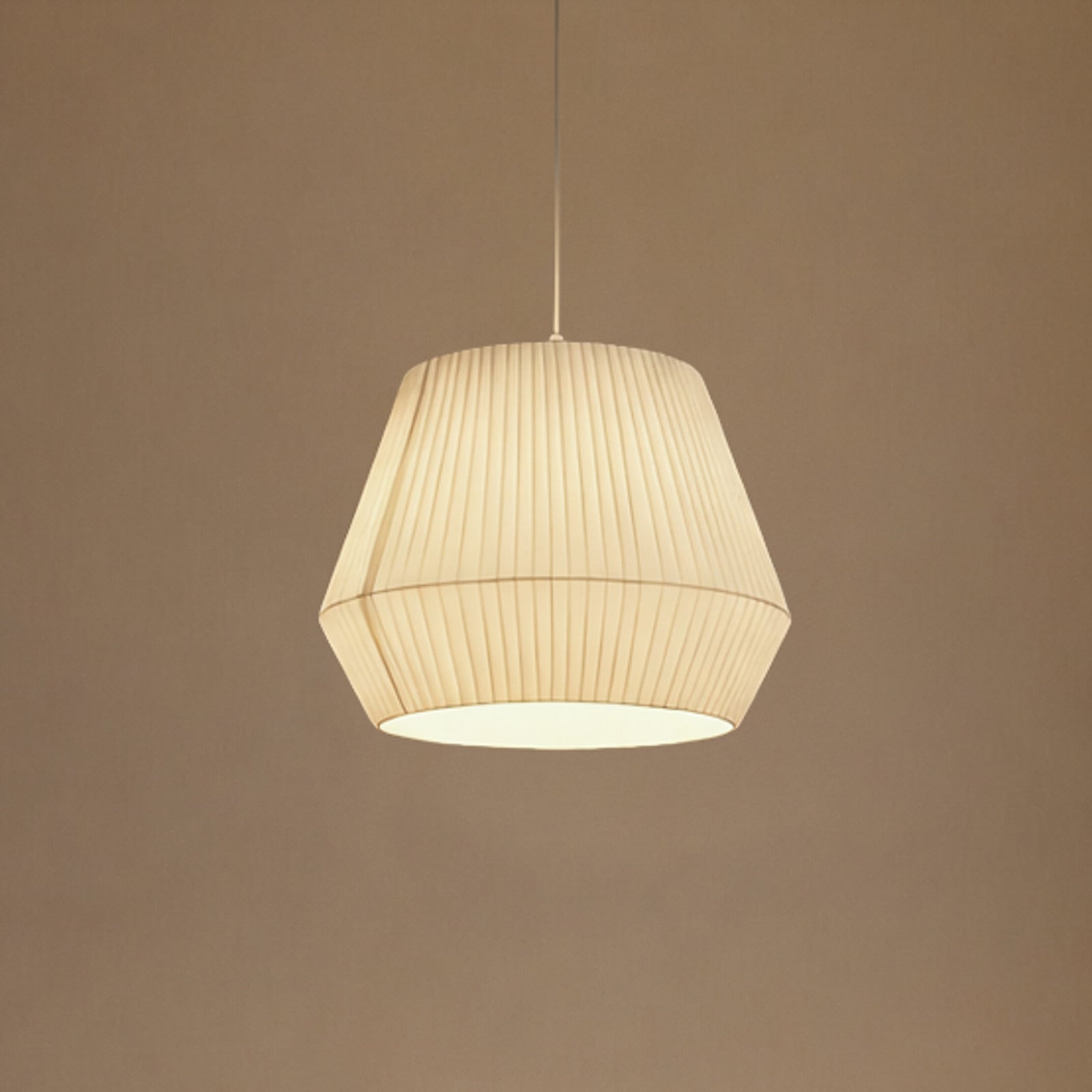 Vitore Plafond Vit Lindby - Vardagsrum - Skandinavisk - Tyg / textil - Med en ljusk&auml;lla