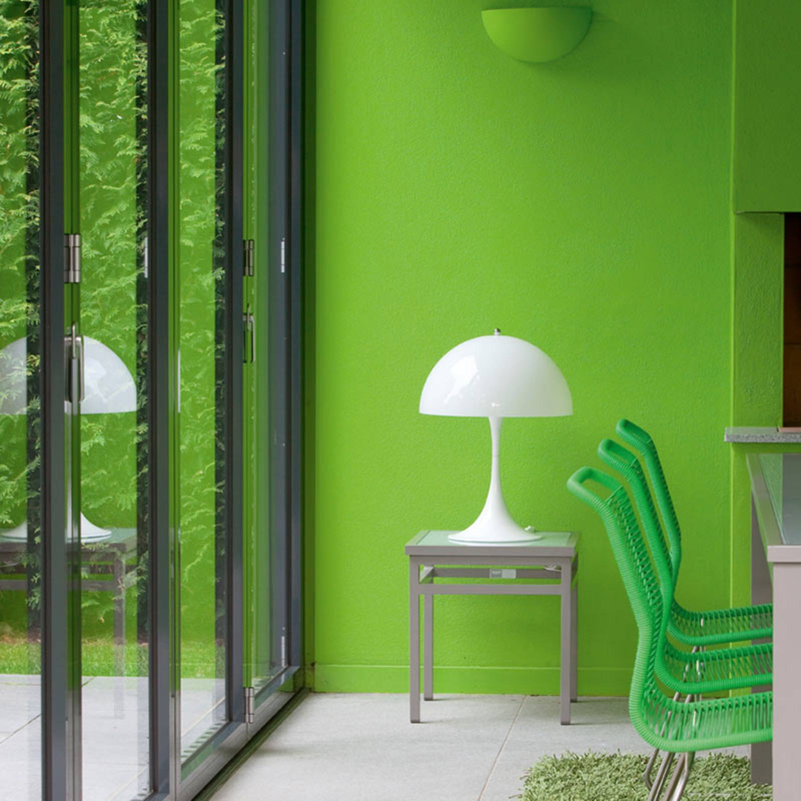 Louis Poulsen Panthella–designerska lampa stołowa