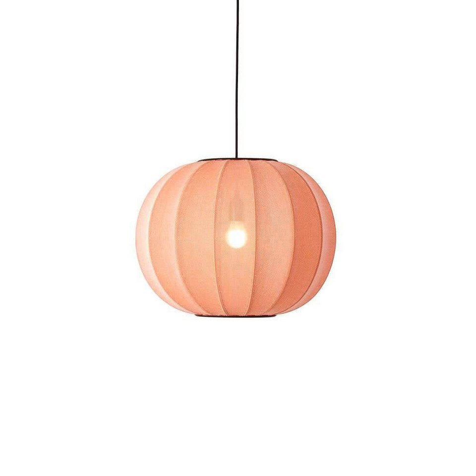 Made By Hand Knit-Wit 45 Round LED Taklampa Coral, orange från Made By Hand