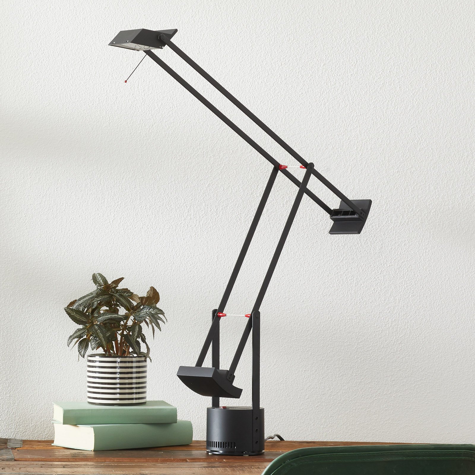 Tizio 35 T Tischleuchte Schwarz - Artemide