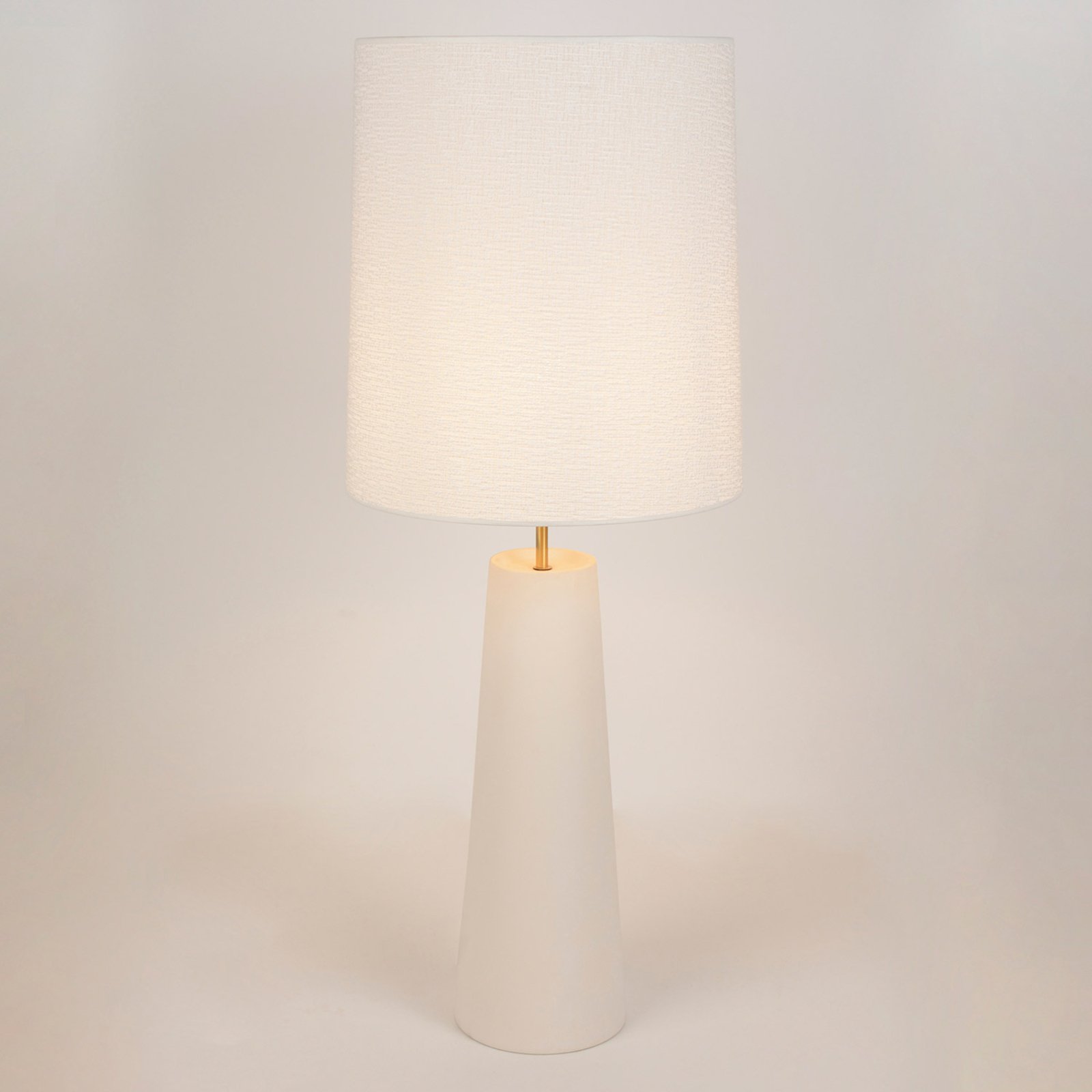 Cosiness Tischleuchte, Keramikfuß weiß - MARKET SET Cosiness Tischleuchte, Keramikfuß weiß - MARKET SET