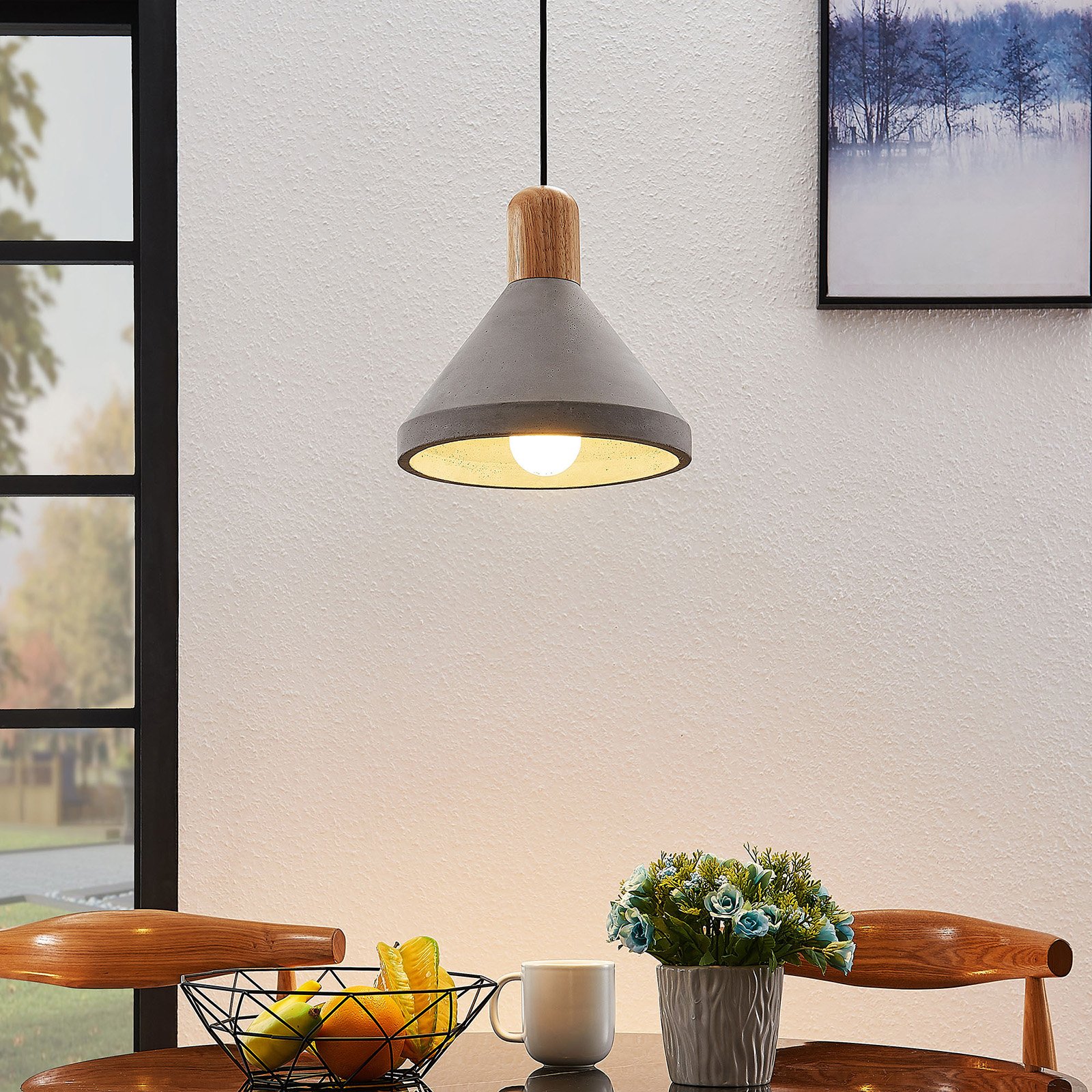 Concrete pendant light Caisy with wood, round