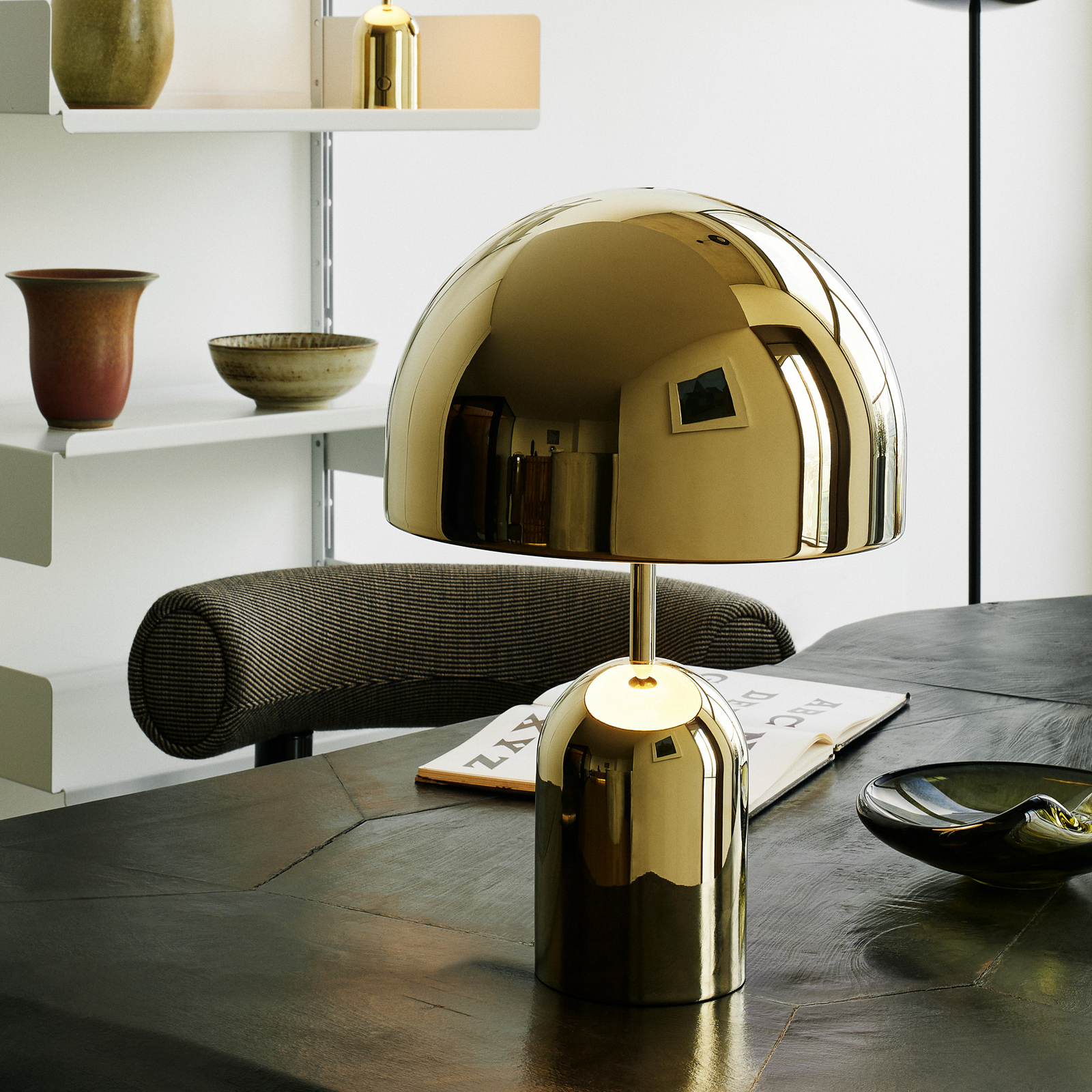 Tom Dixon lampada LED da tavolo Bell, color oro, 43 cm, dimmerabile
