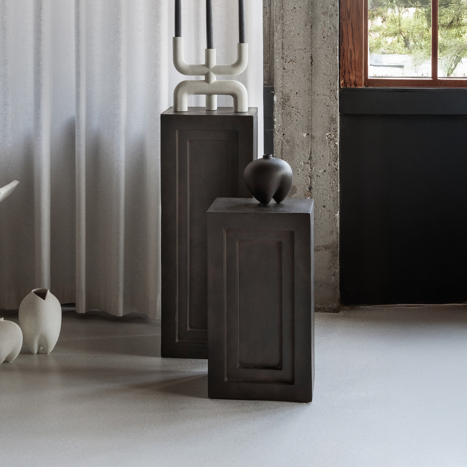 Podium Podest w kolorze kawy, 55 cm, beton włóknisty – 101 Copenhagen