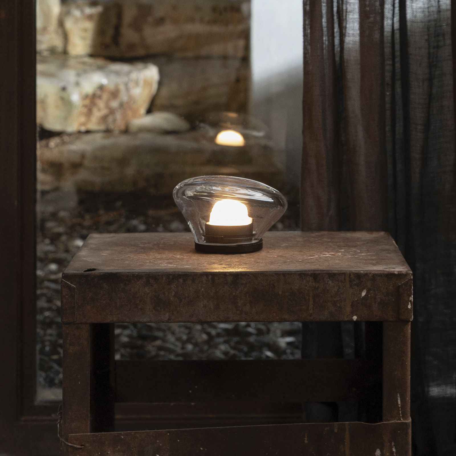 Karman Agua lampa stołowa LED Ø13cm, szkło